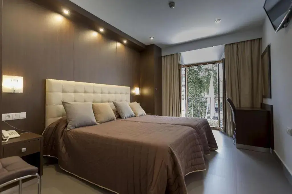 Triple Room in Hotel Rambla Emérita, centro ciudad Triple Room in Hotel Rambla Emérita, centro ciudad