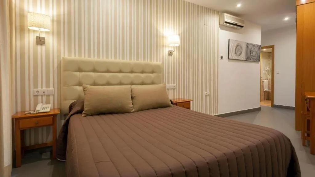 Bed in Hotel Rambla Emérita, centro ciudad