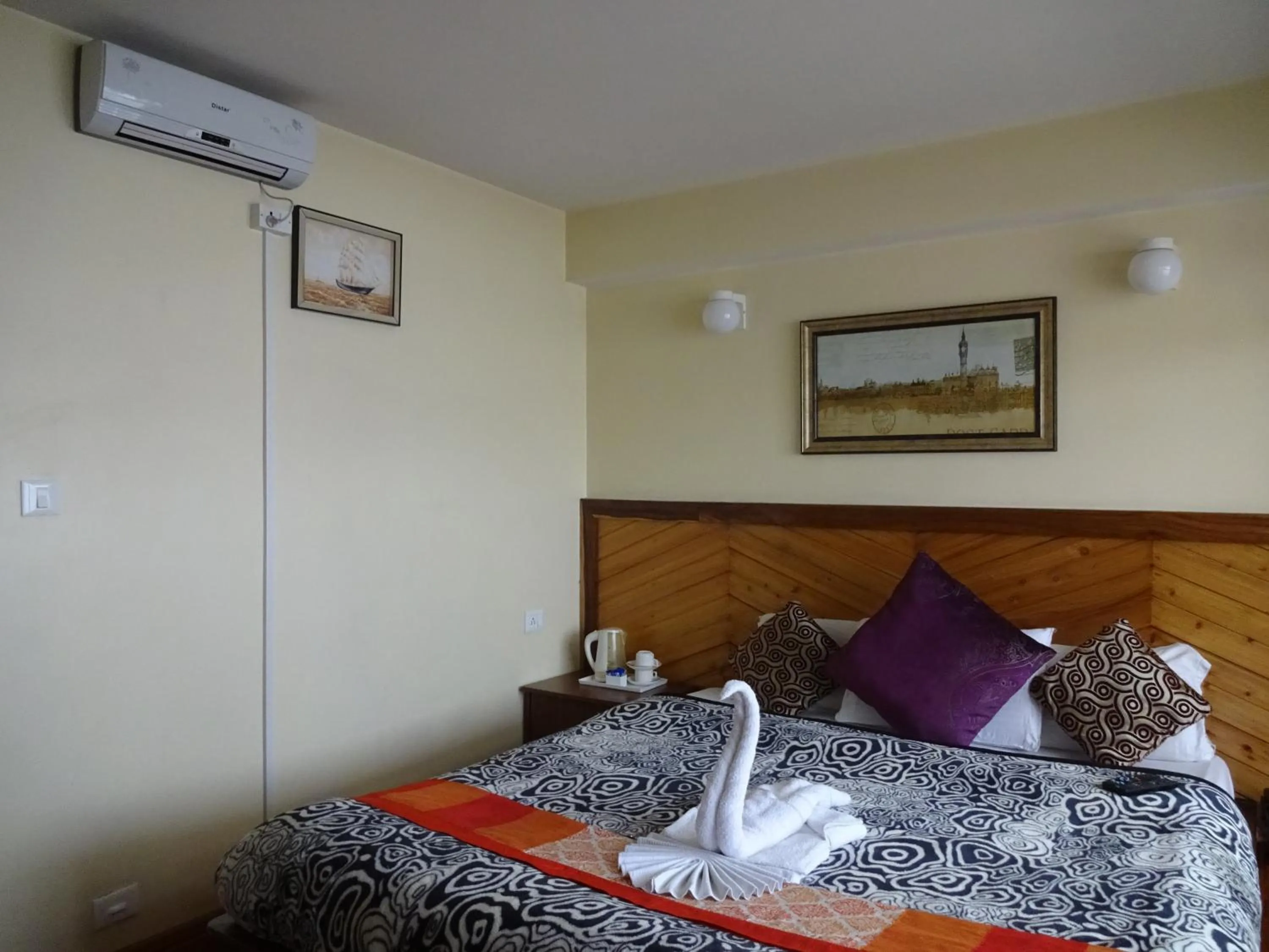 Bedroom in Hotel White Yak