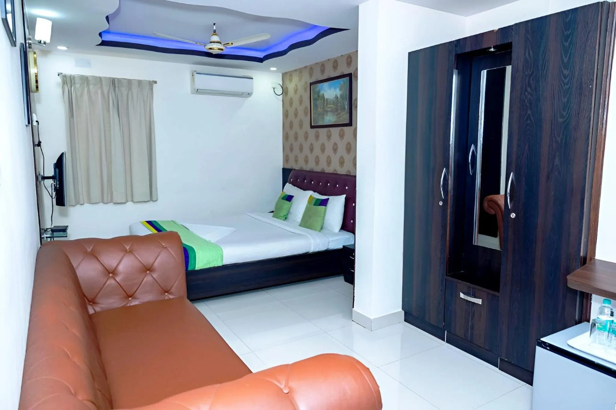 Bed in Palani Andavar