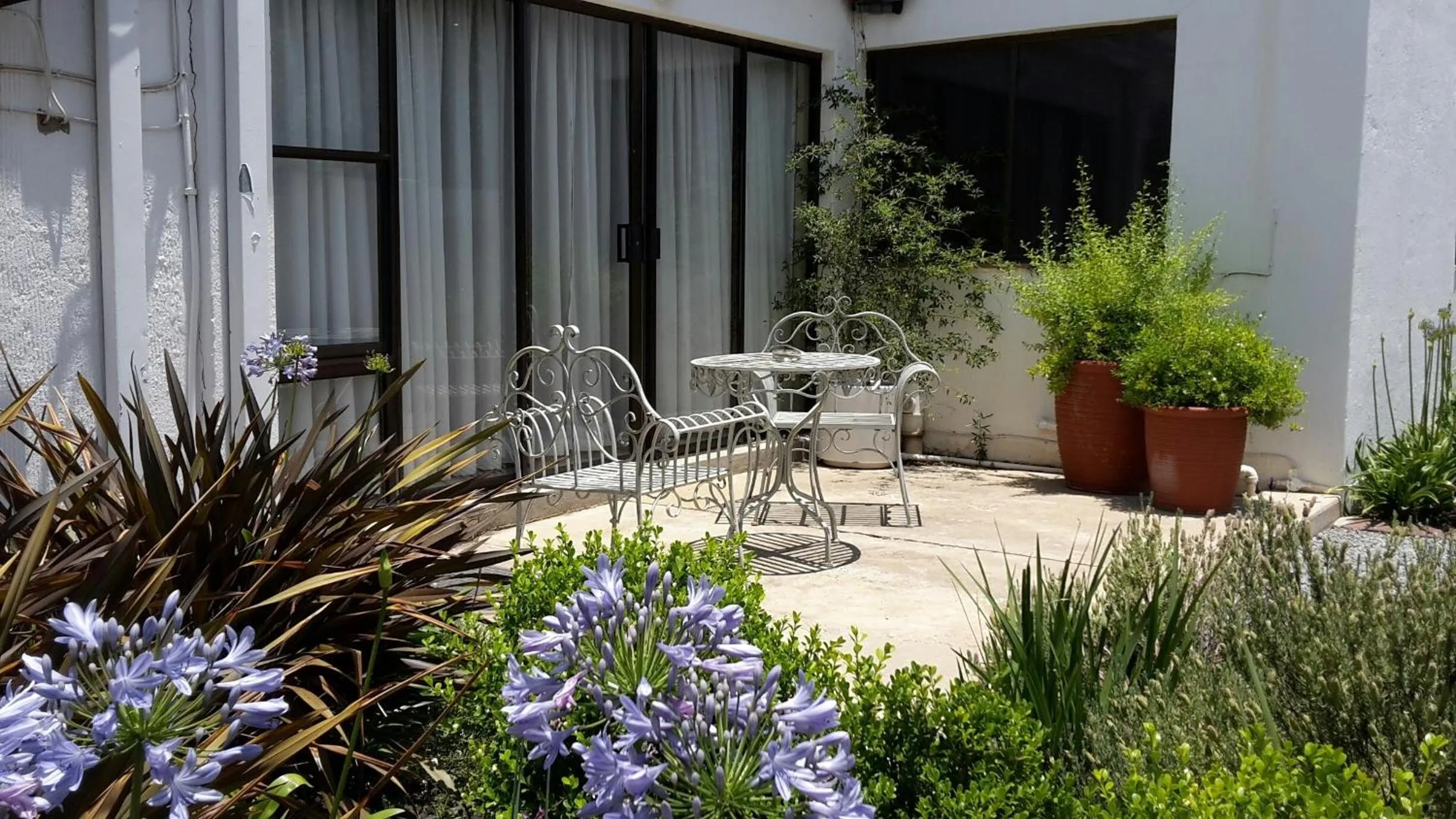 Facade/entrance in Bettie's Luxury Lodge