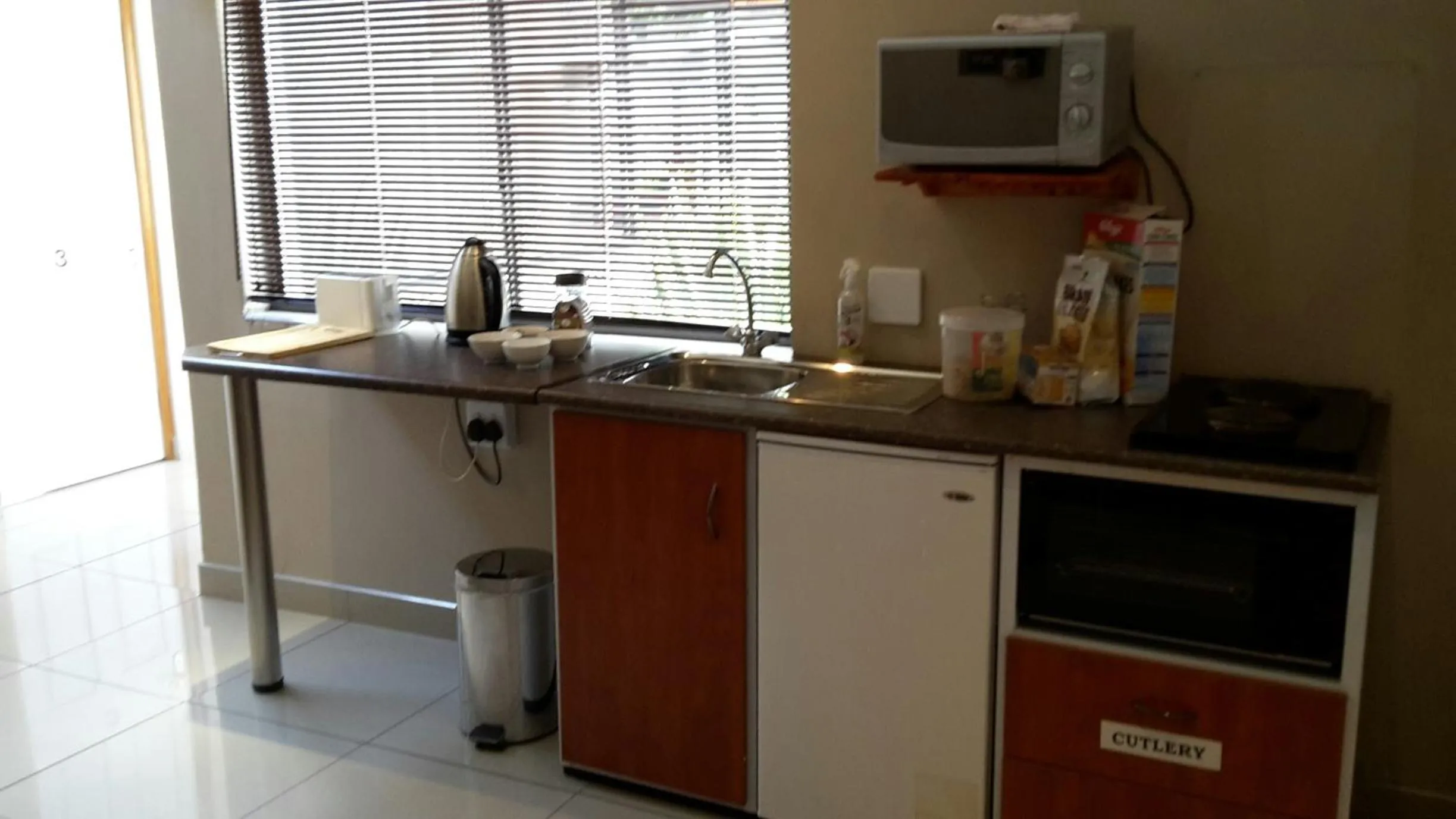 Kitchen or kitchenette in Bettie's Luxury Lodge