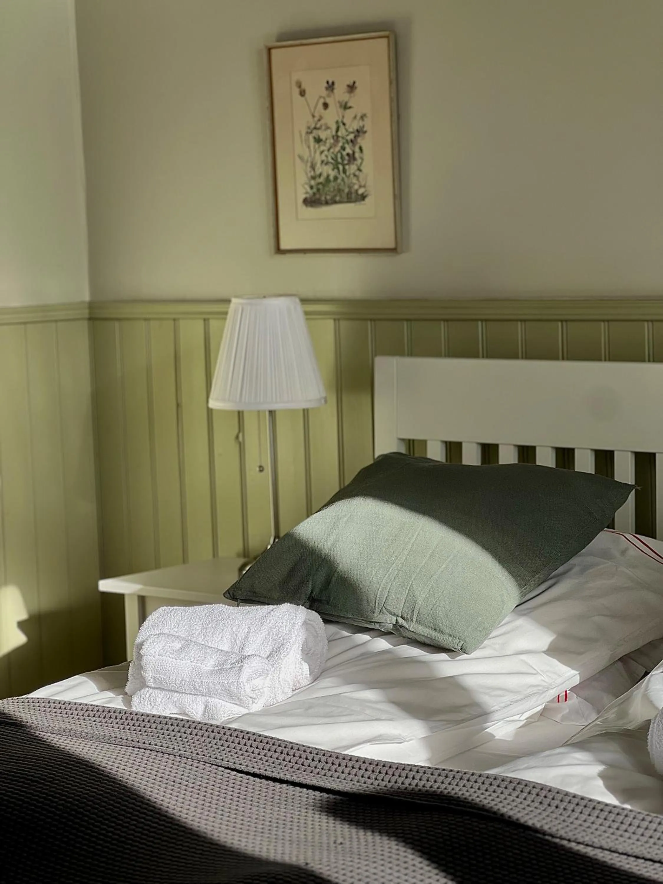 Bed in Svabesholms Kungsgårds B&B och Pensionat Stenshuvud