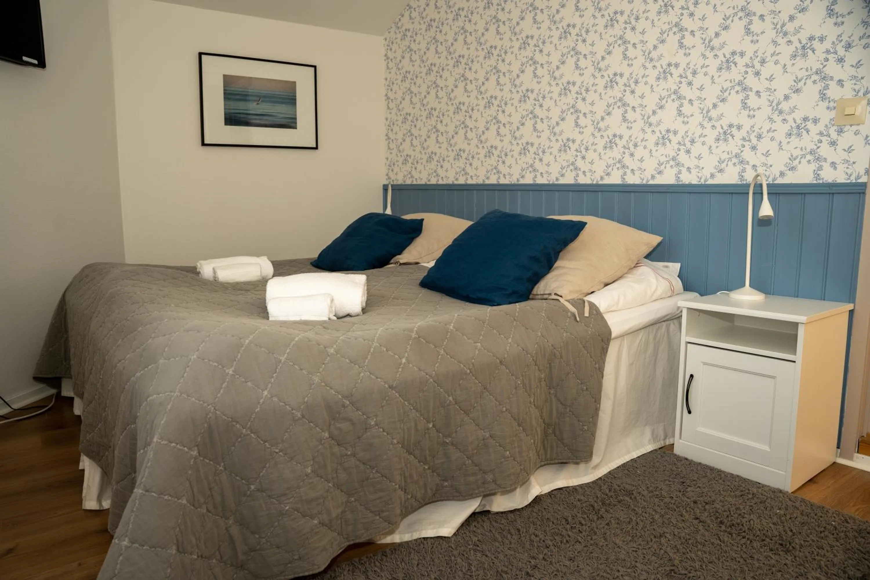 Photo of the whole room, Bed in Svabesholms Kungsgårds B&B och Pensionat Stenshuvud