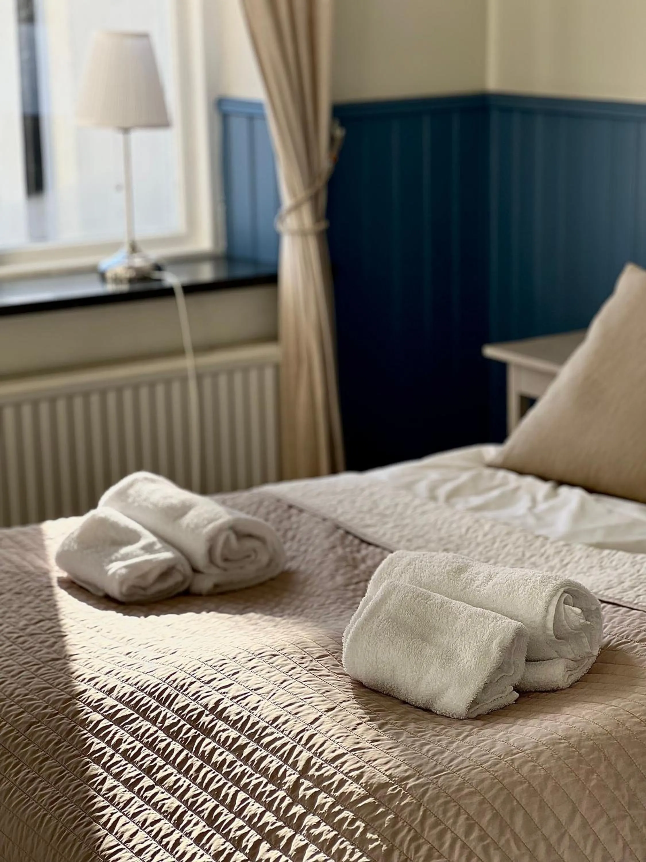 Photo of the whole room, Bed in Svabesholms Kungsgårds B&B och Pensionat Stenshuvud