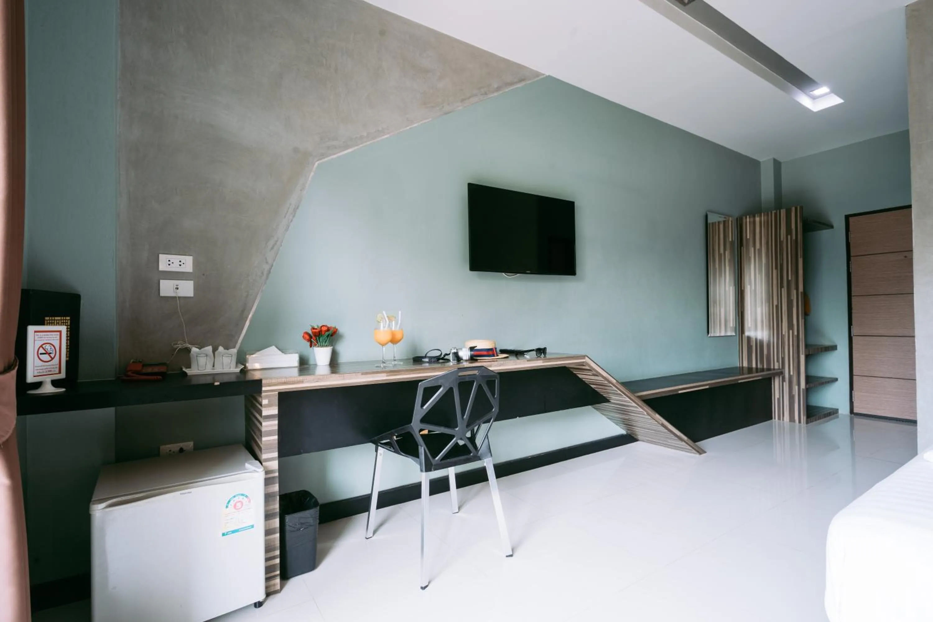 TV and multimedia in Ray Hotel Buriram