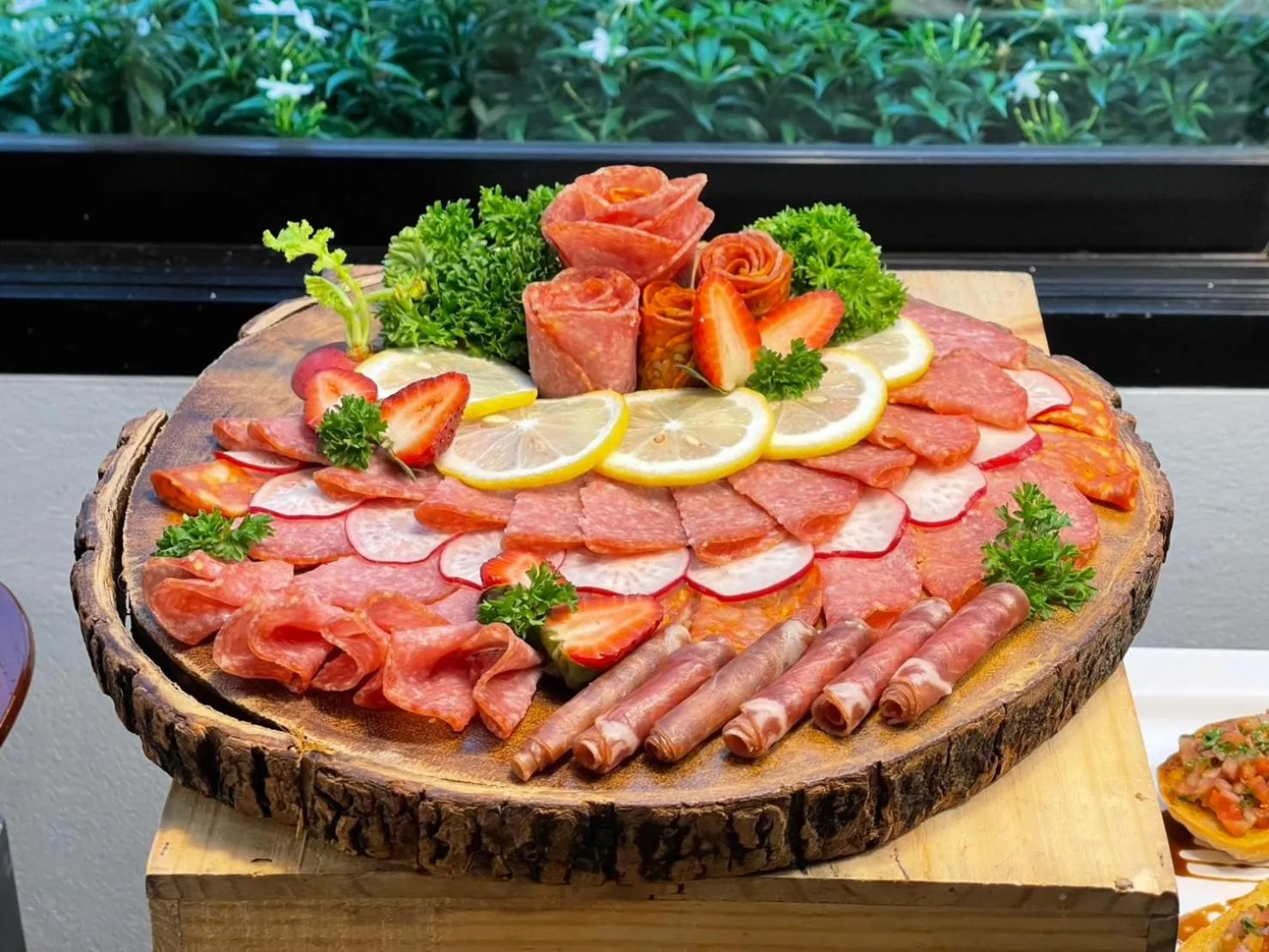 Restaurant/places to eat in Ray Hotel Buriram