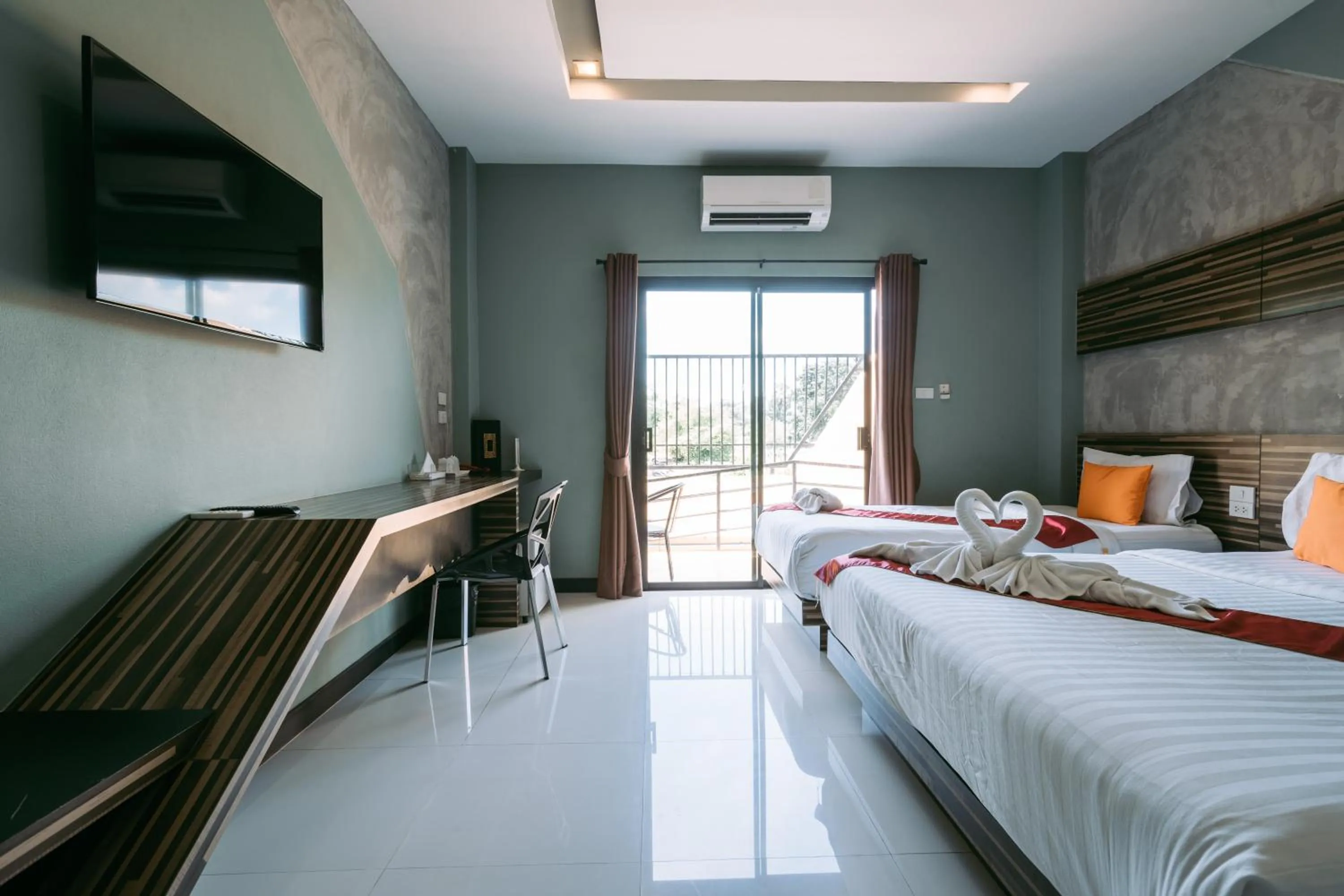 TV and multimedia, Bed in Ray Hotel Buriram