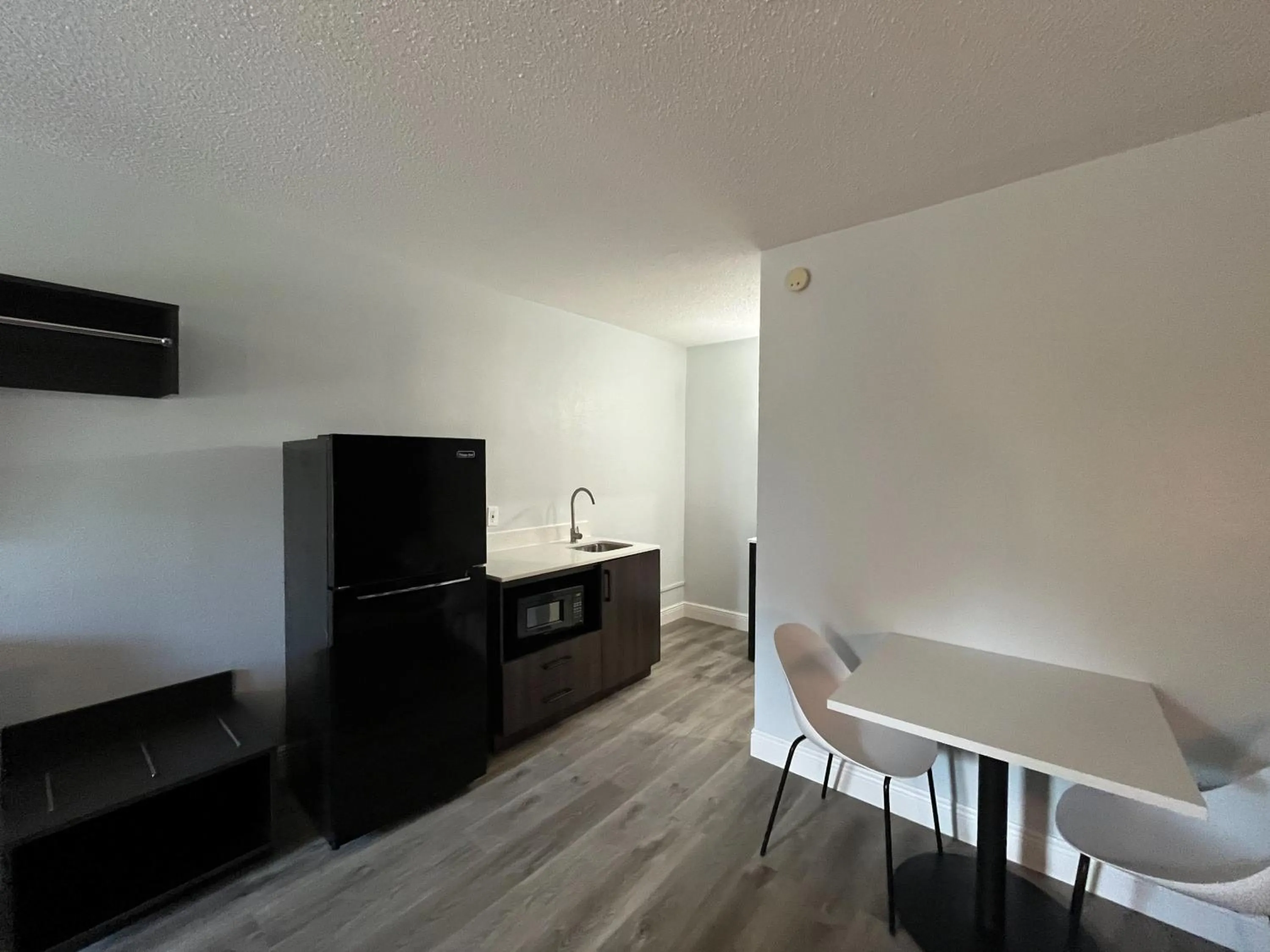 Bedroom, Bed in Americas Best Value Inn Hammond