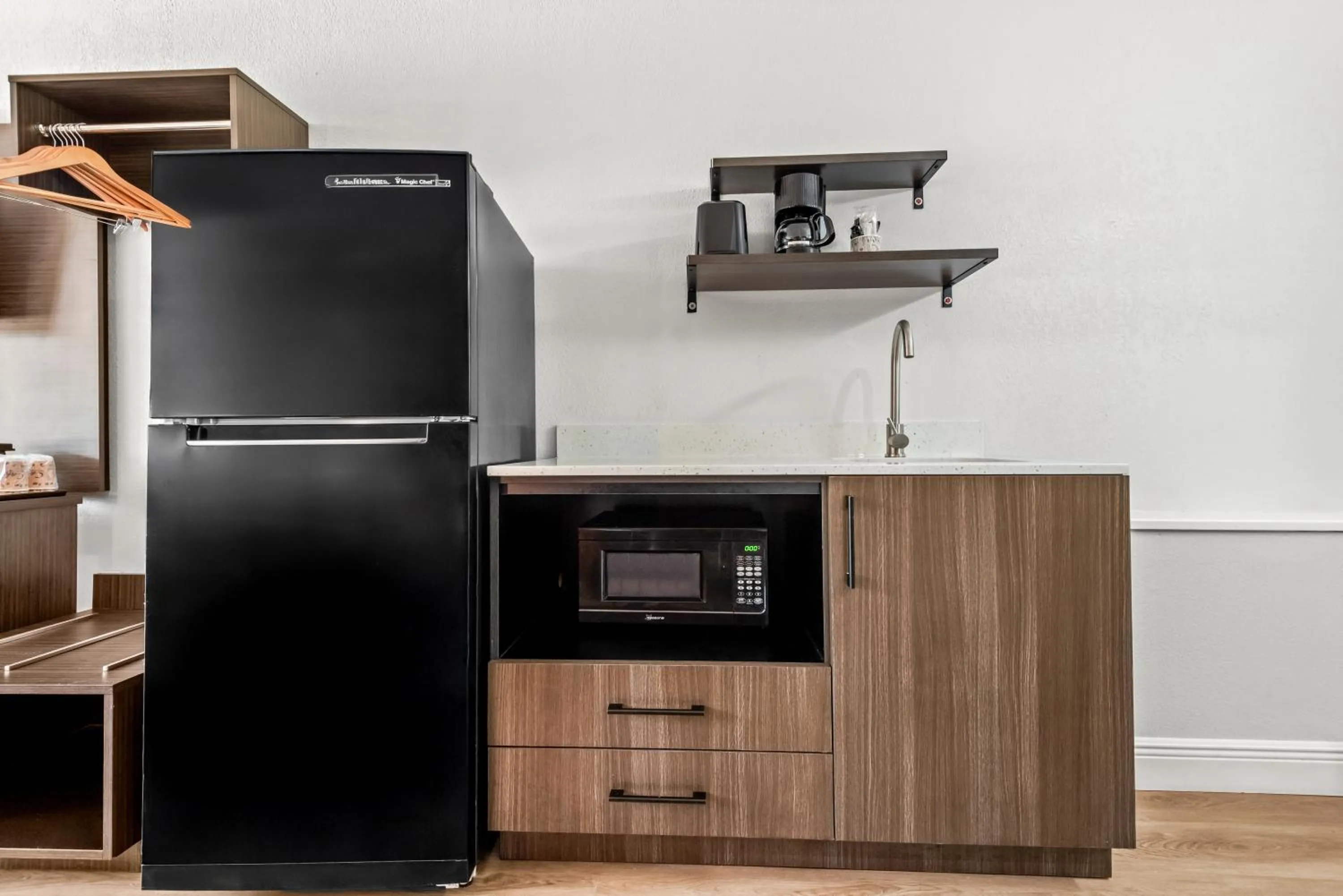 kitchen in Studio 6 Hammond, LA I12 I55