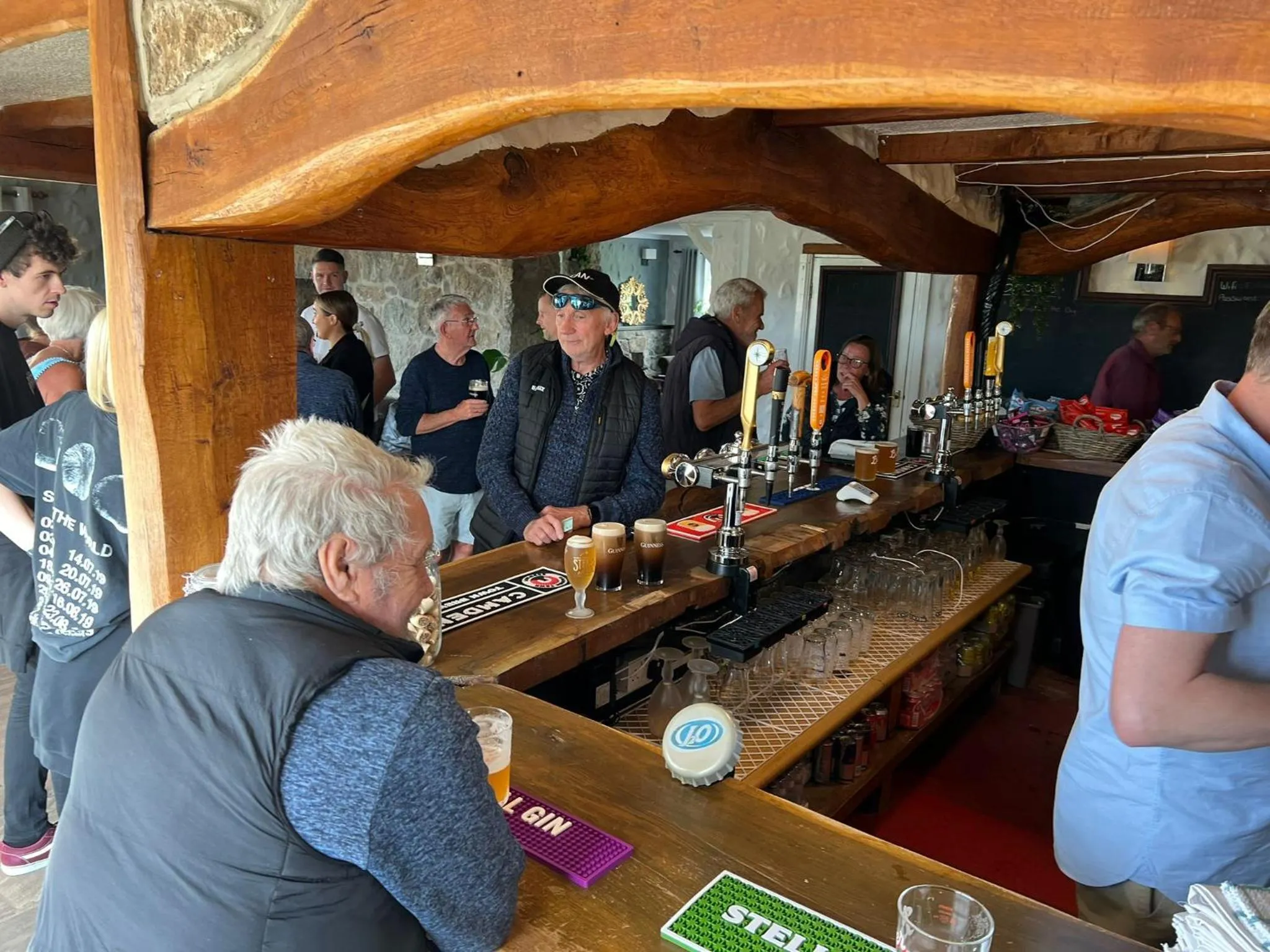 Lounge or bar in Ty Dderw Country Inn