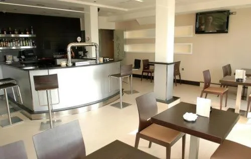 Restaurant/places to eat in Hotel Arteixo