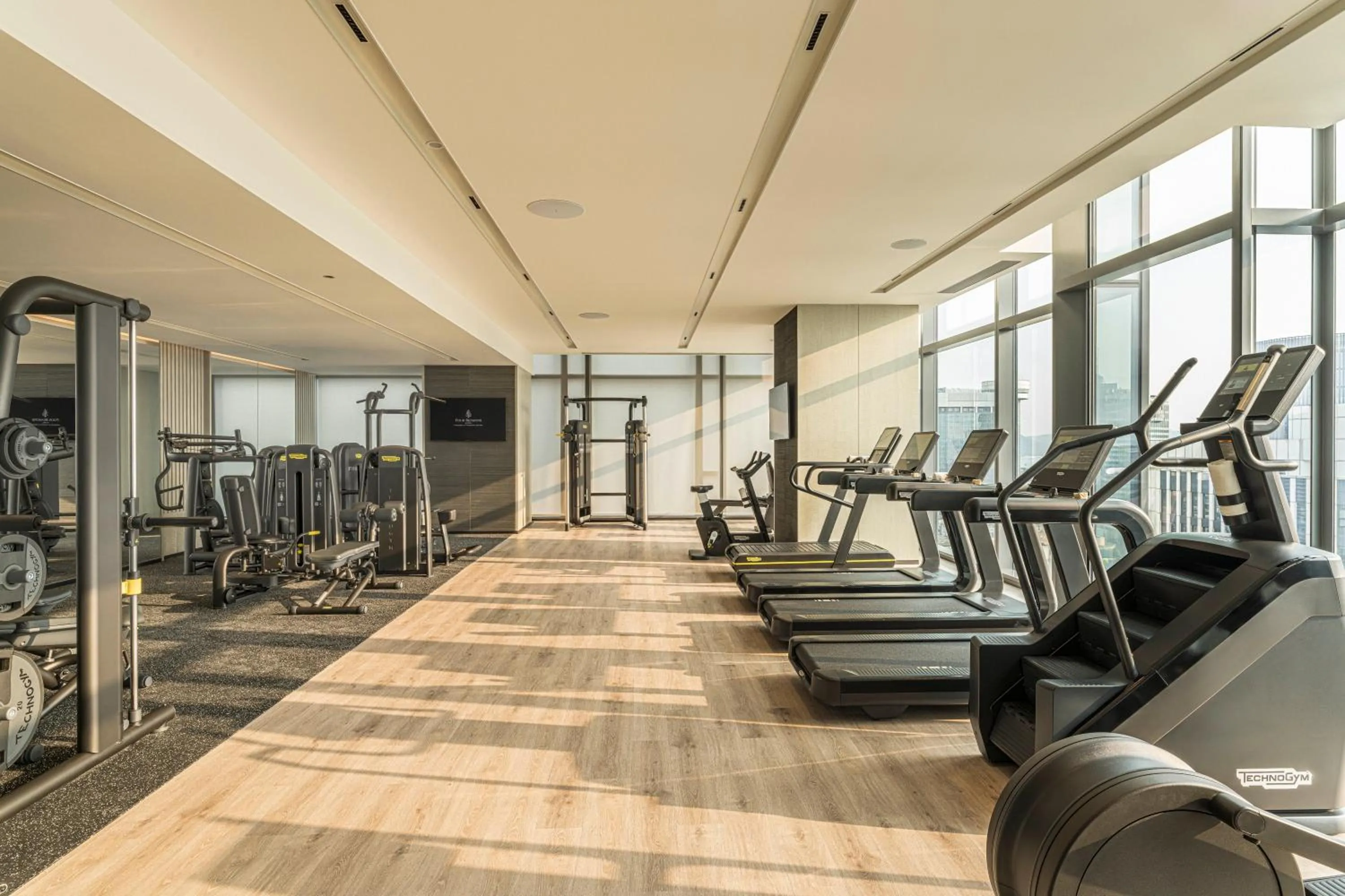 Fitness centre/facilities in Four Seasons Hotel Hangzhou at Hangzhou Centre