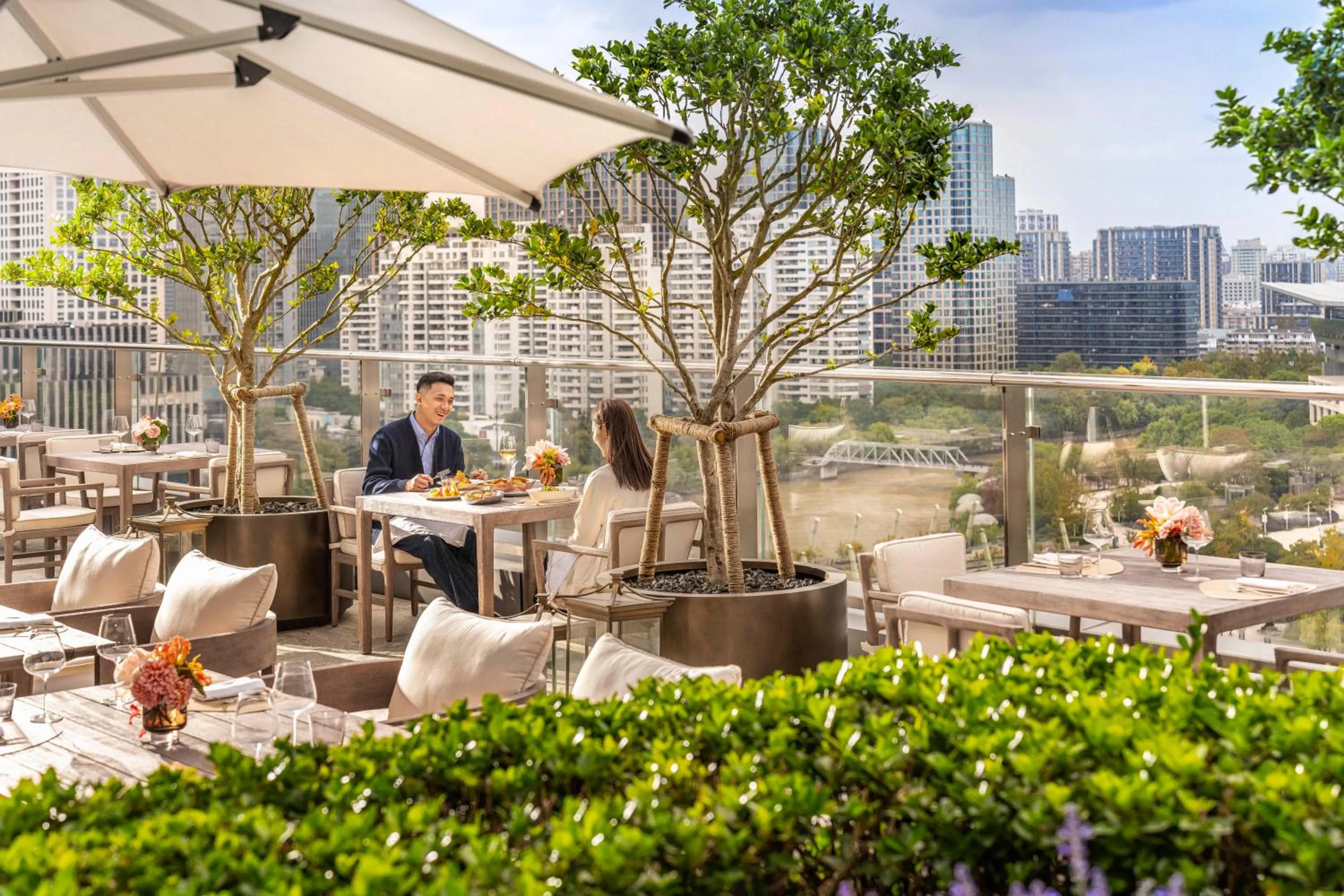 Garden in Four Seasons Hotel Hangzhou at Hangzhou Centre