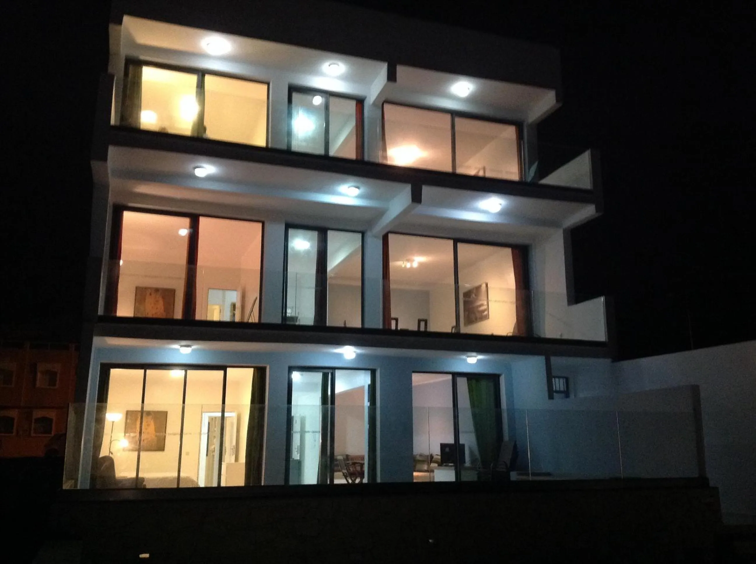 Facade/entrance in Wind House