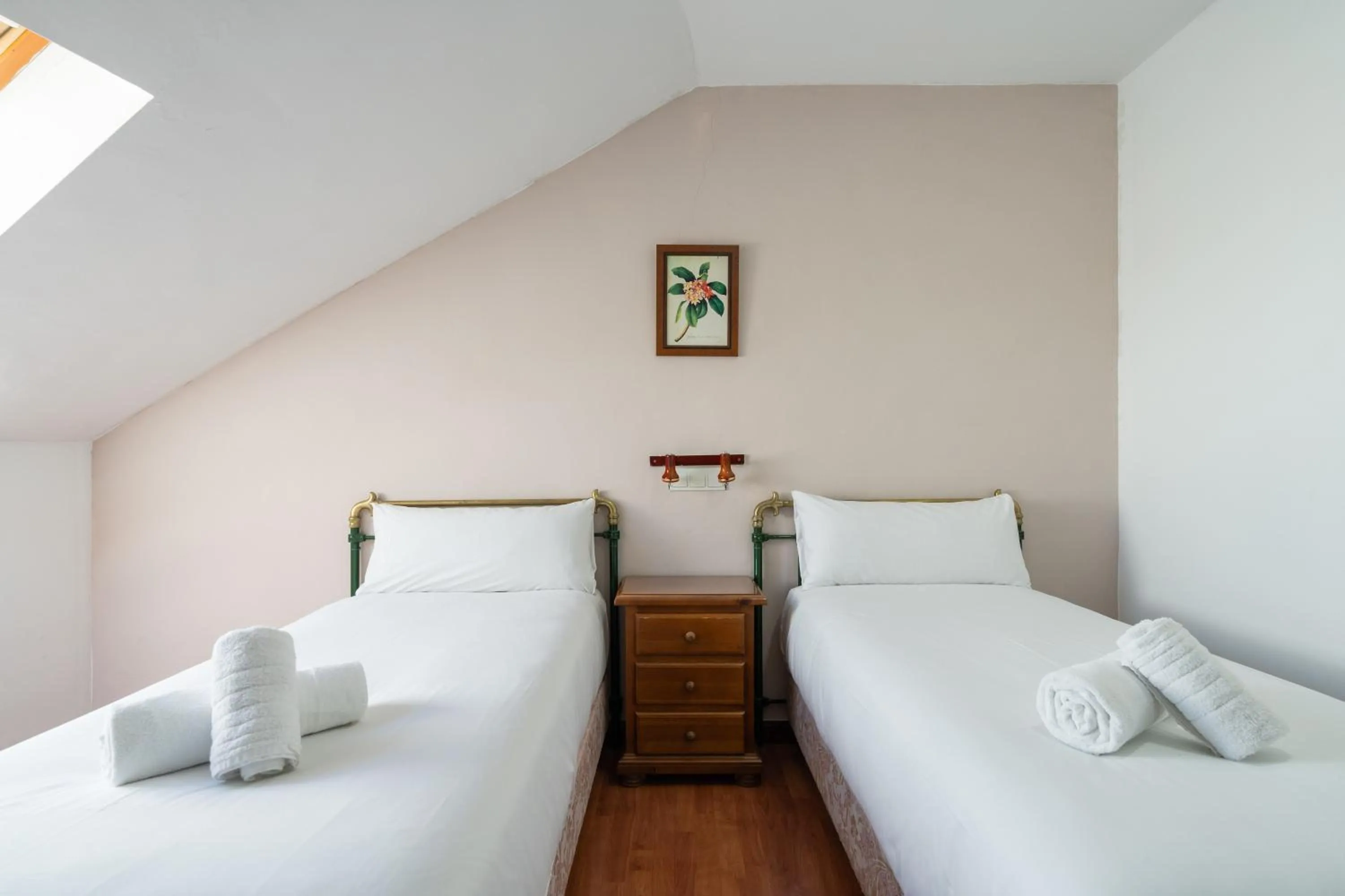 Bed in Hotel La Quinta de Santillán