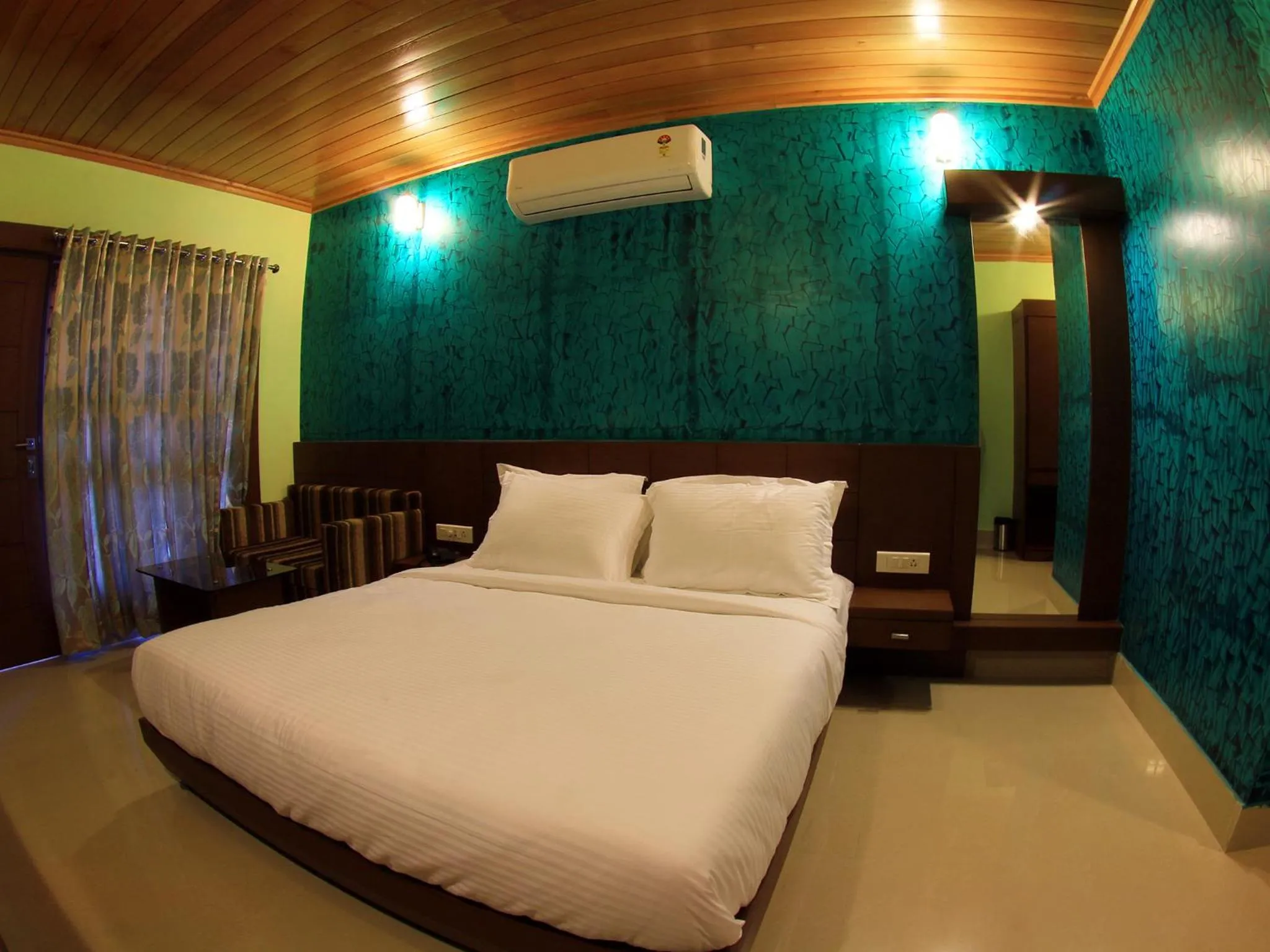 Bedroom in The Reserve Gorumara