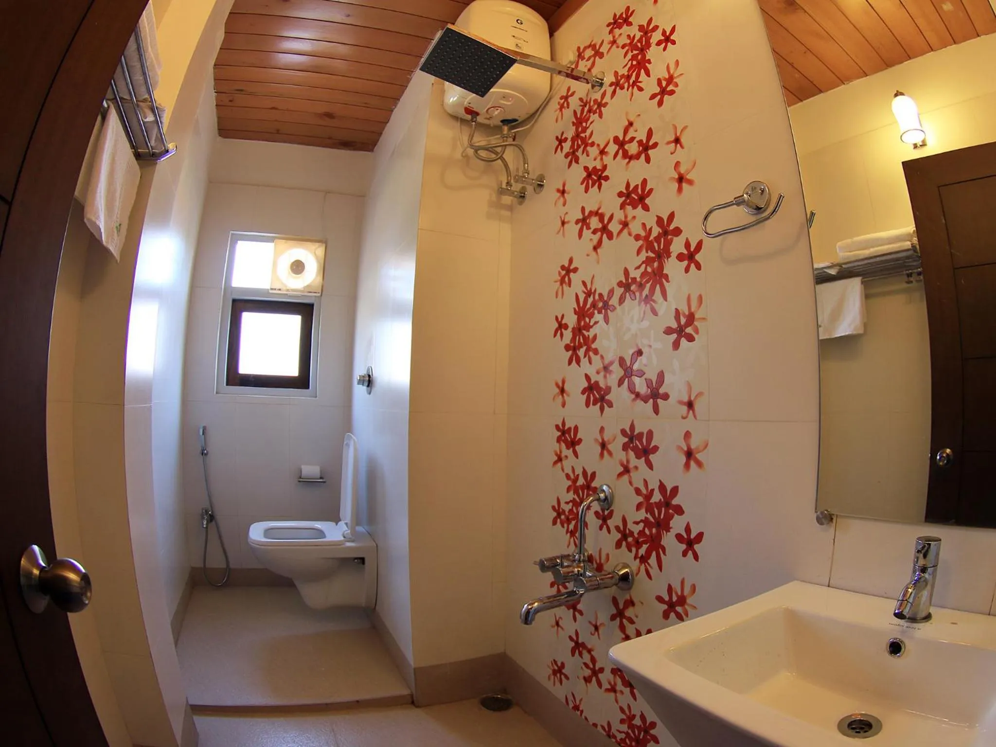 Bathroom in The Reserve Gorumara