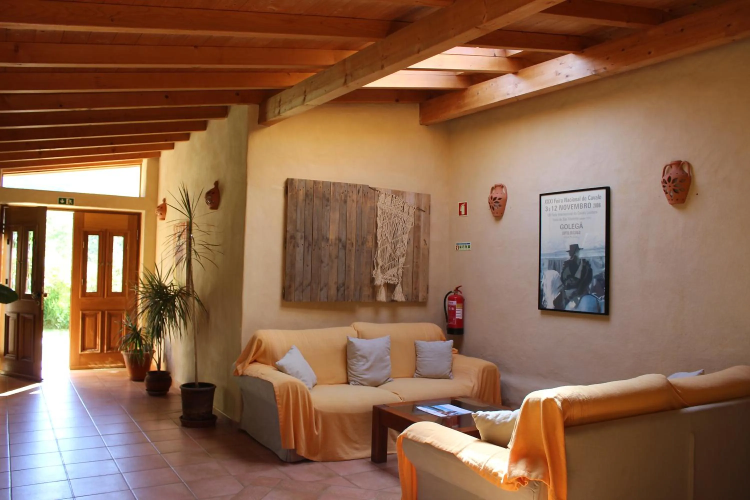 Communal lounge/ TV room in Quinta Pedagógica da Samoqueirinha - Duna Parque Resorts & Hotels