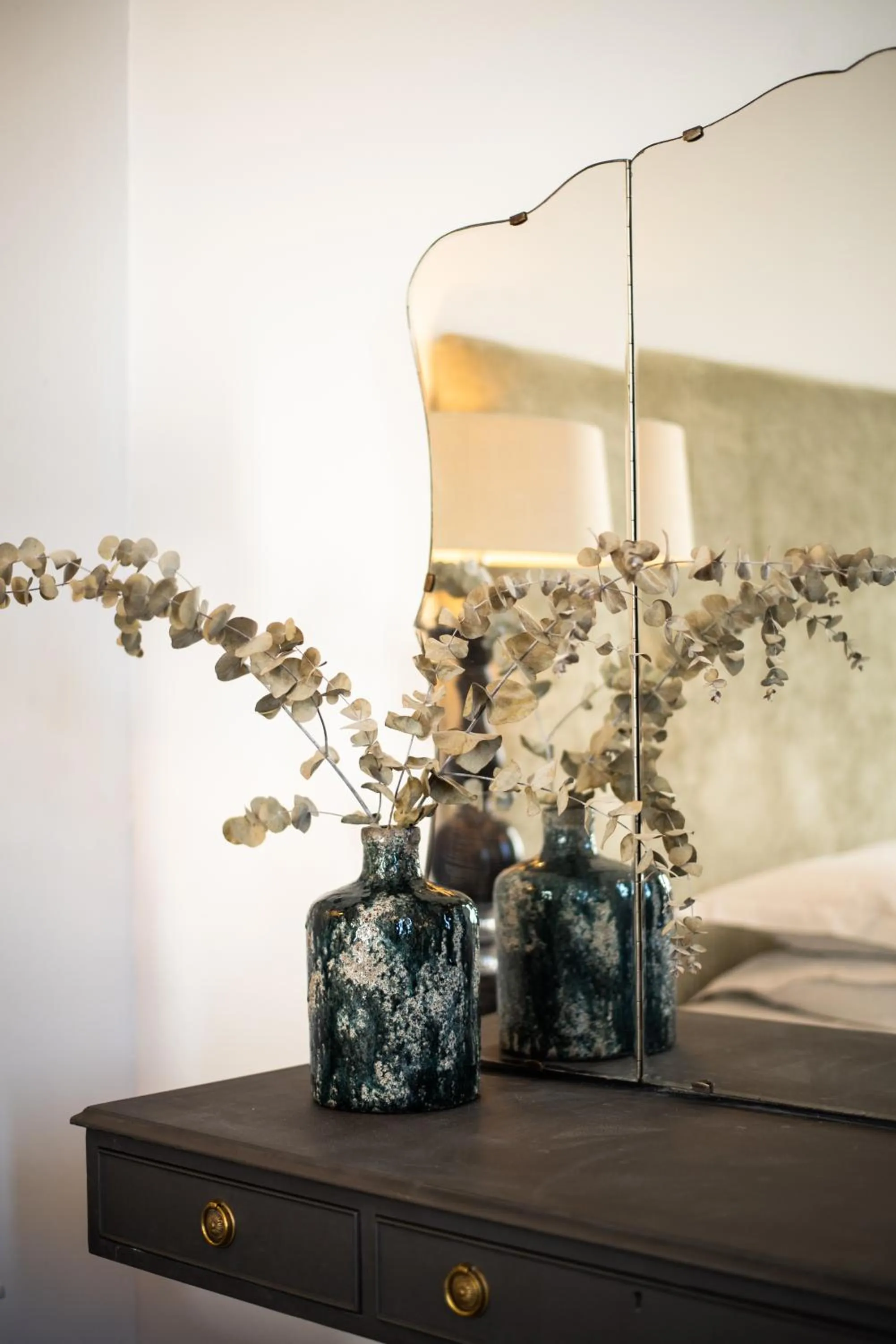 Decorative detail in Emporikon Athens Hotel