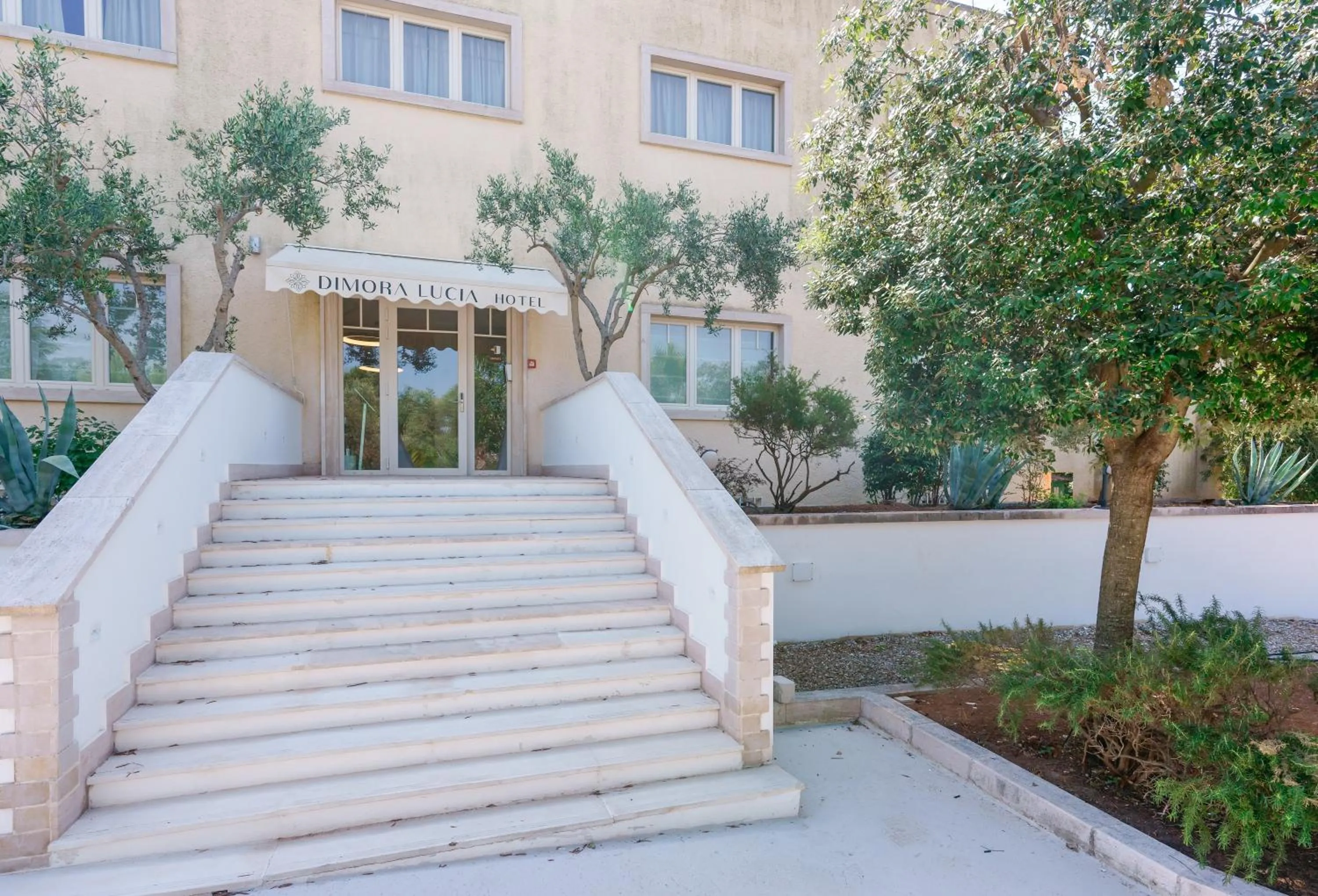 Property building in Dimora Lucia Hotel