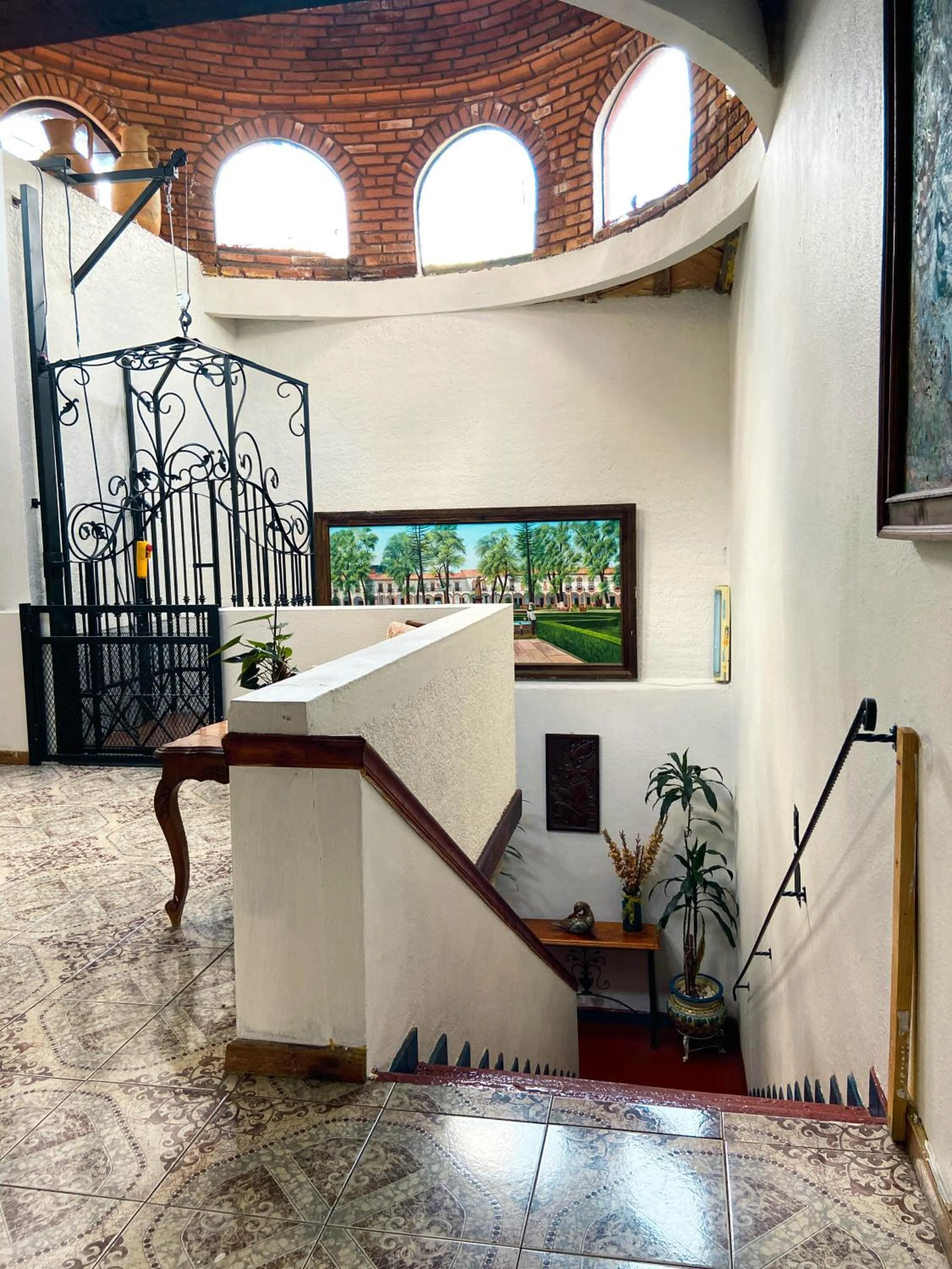 elevator in Hotel Villa Gardenias