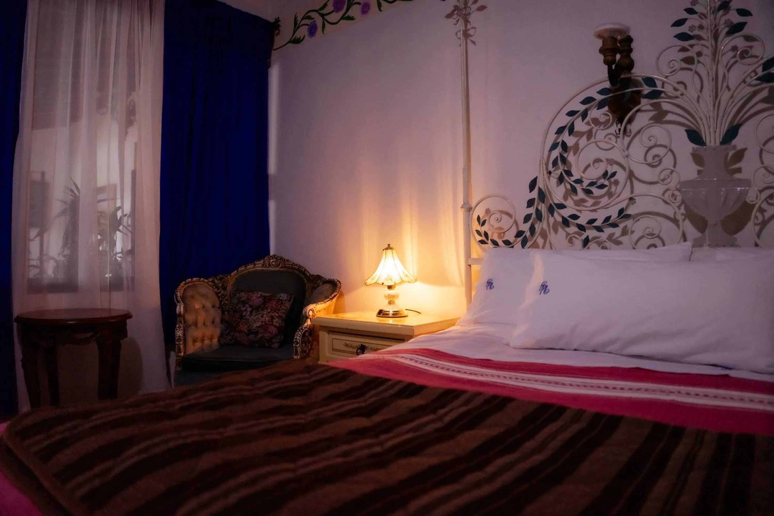 Bed in Hotel Villa Gardenias