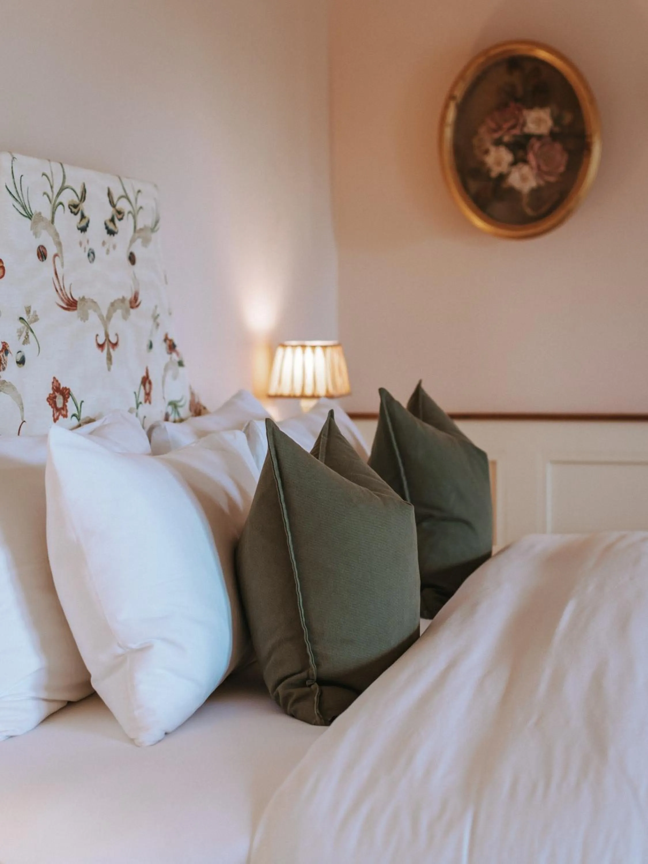 Deluxe Double Room in Mossie's