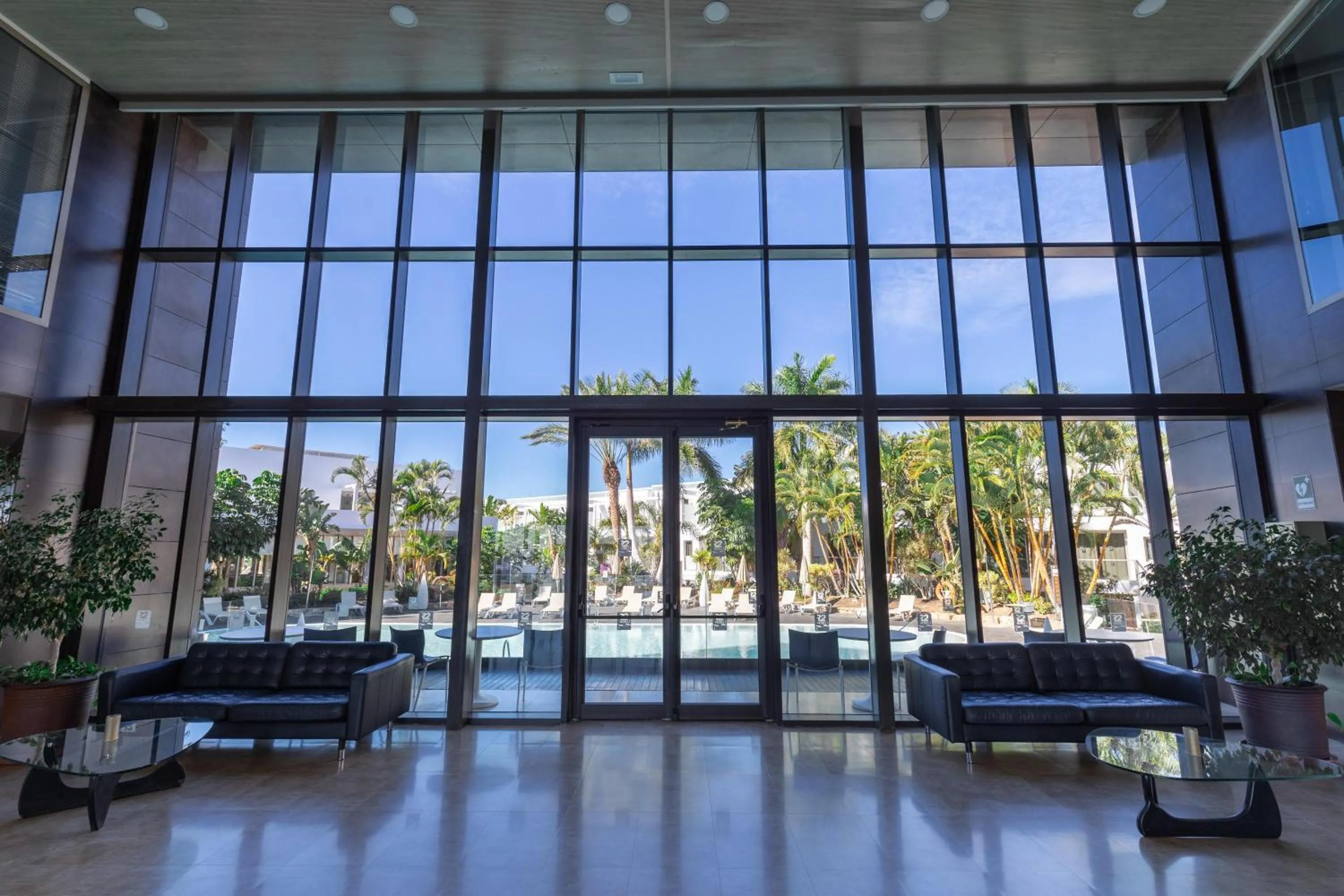 Swimming pool in R2 Bahia Playa - Adults Only