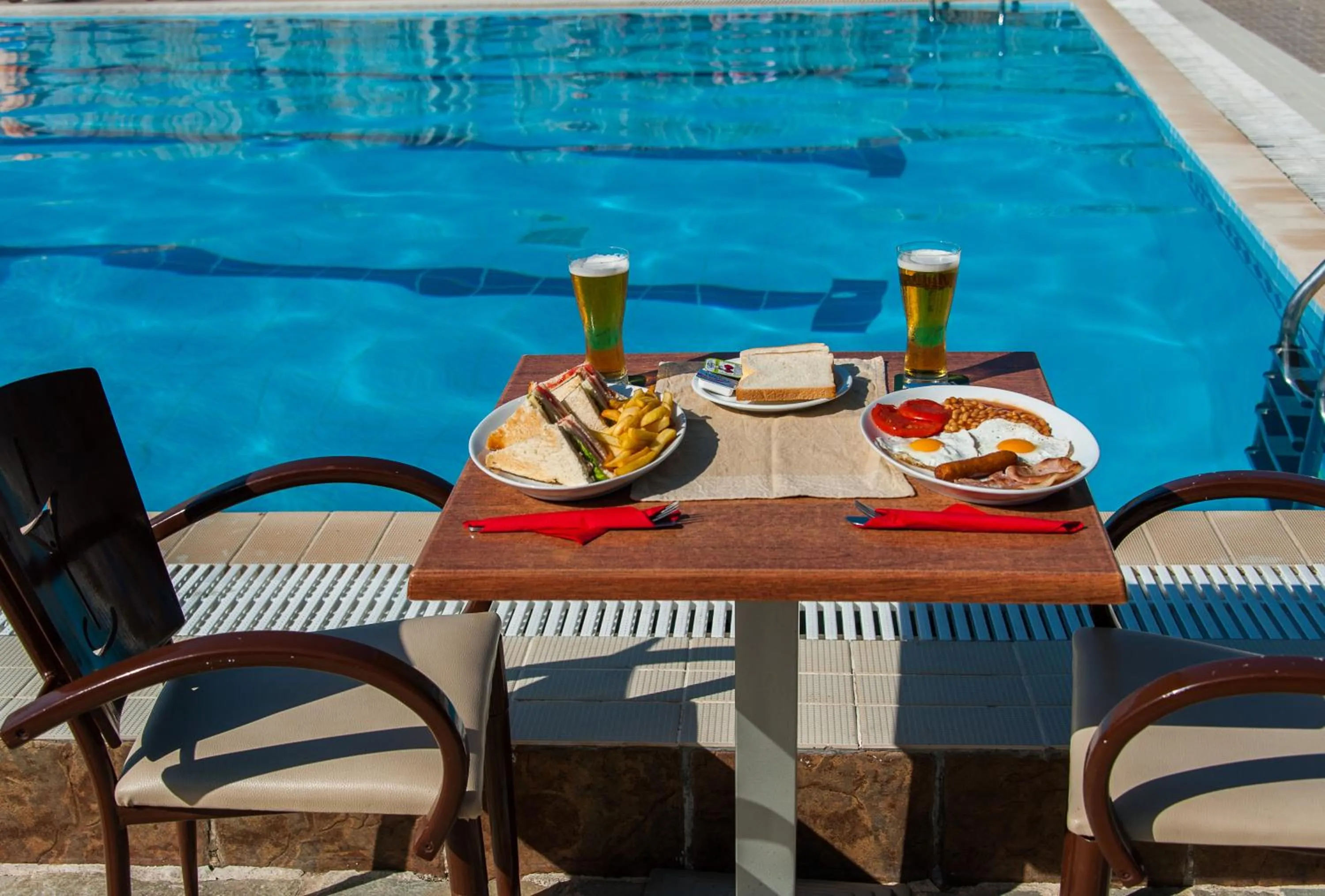 Restaurant/places to eat in Zante Nest Studios & Apartments
