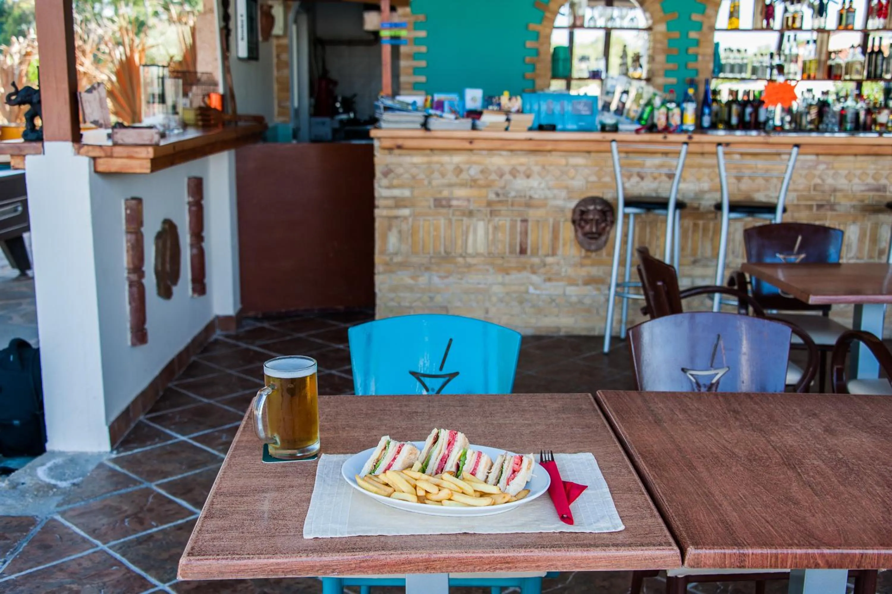 Restaurant/places to eat in Zante Nest Studios & Apartments