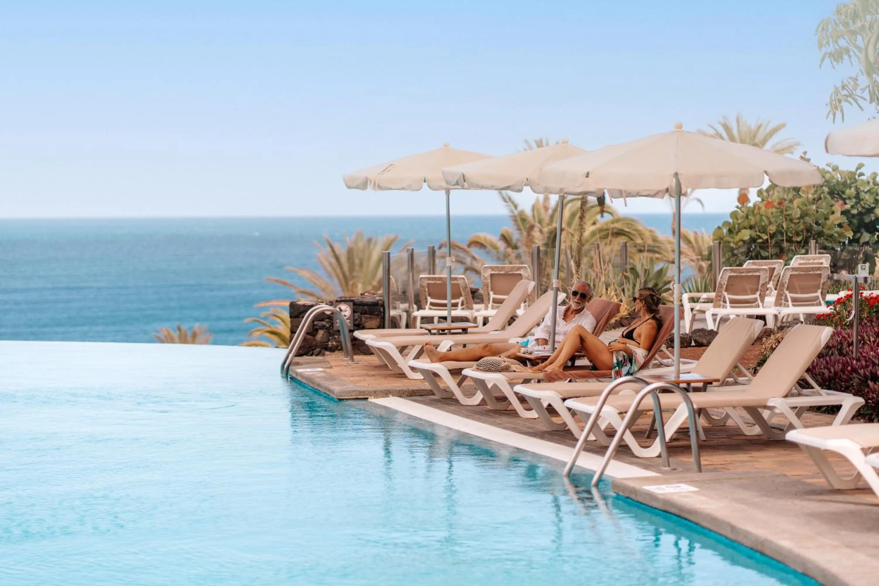 Swimming pool in R2 Rio Calma