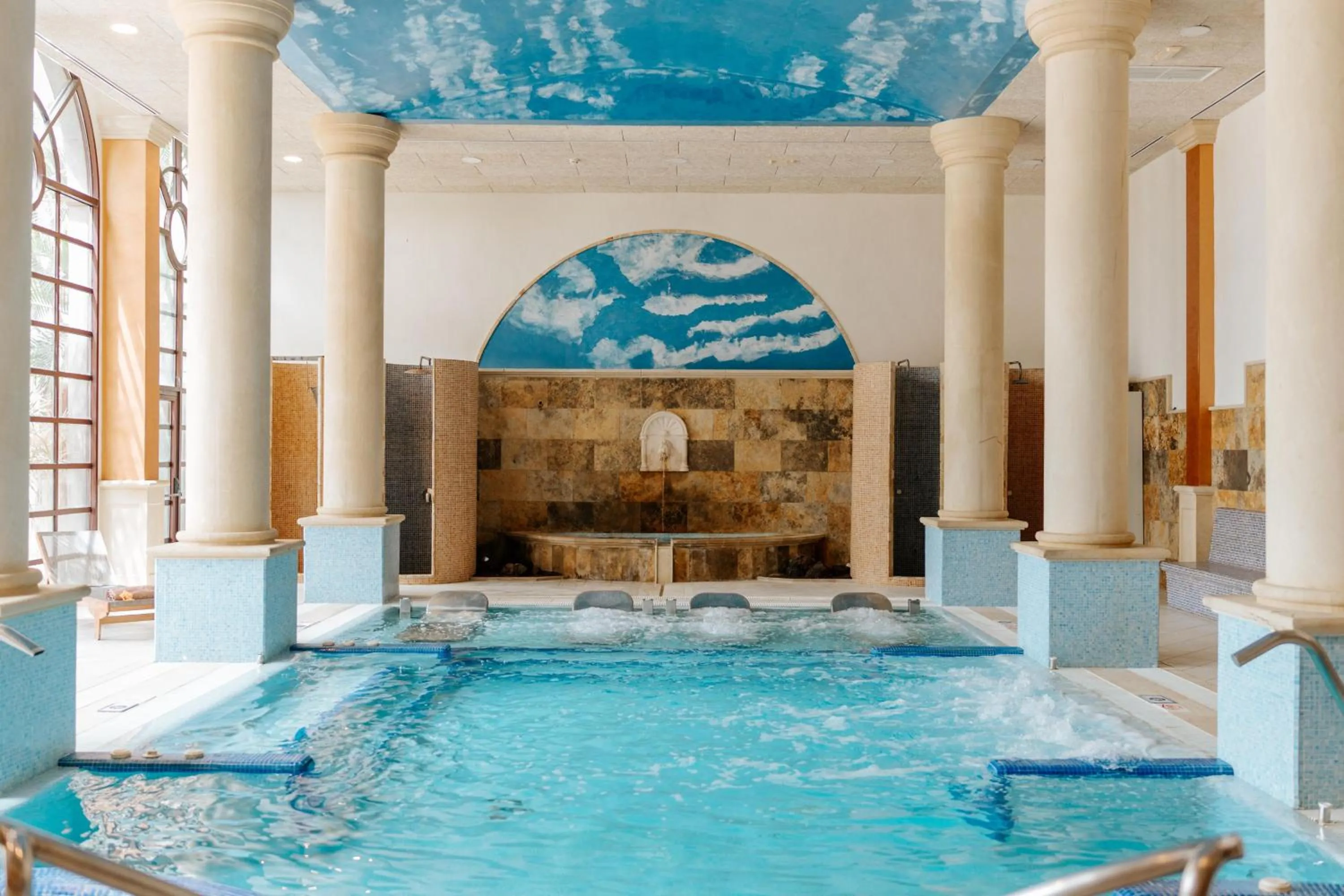 Swimming pool in R2 Rio Calma