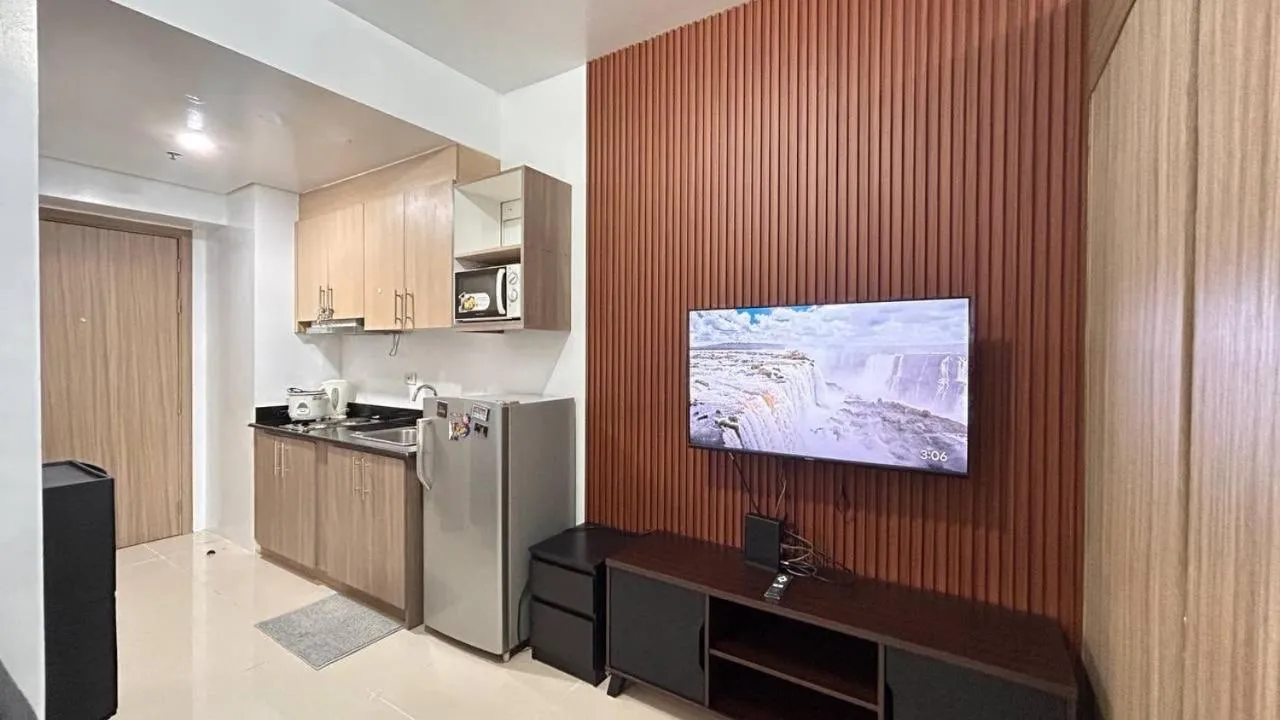 Smdc Breeze Residences