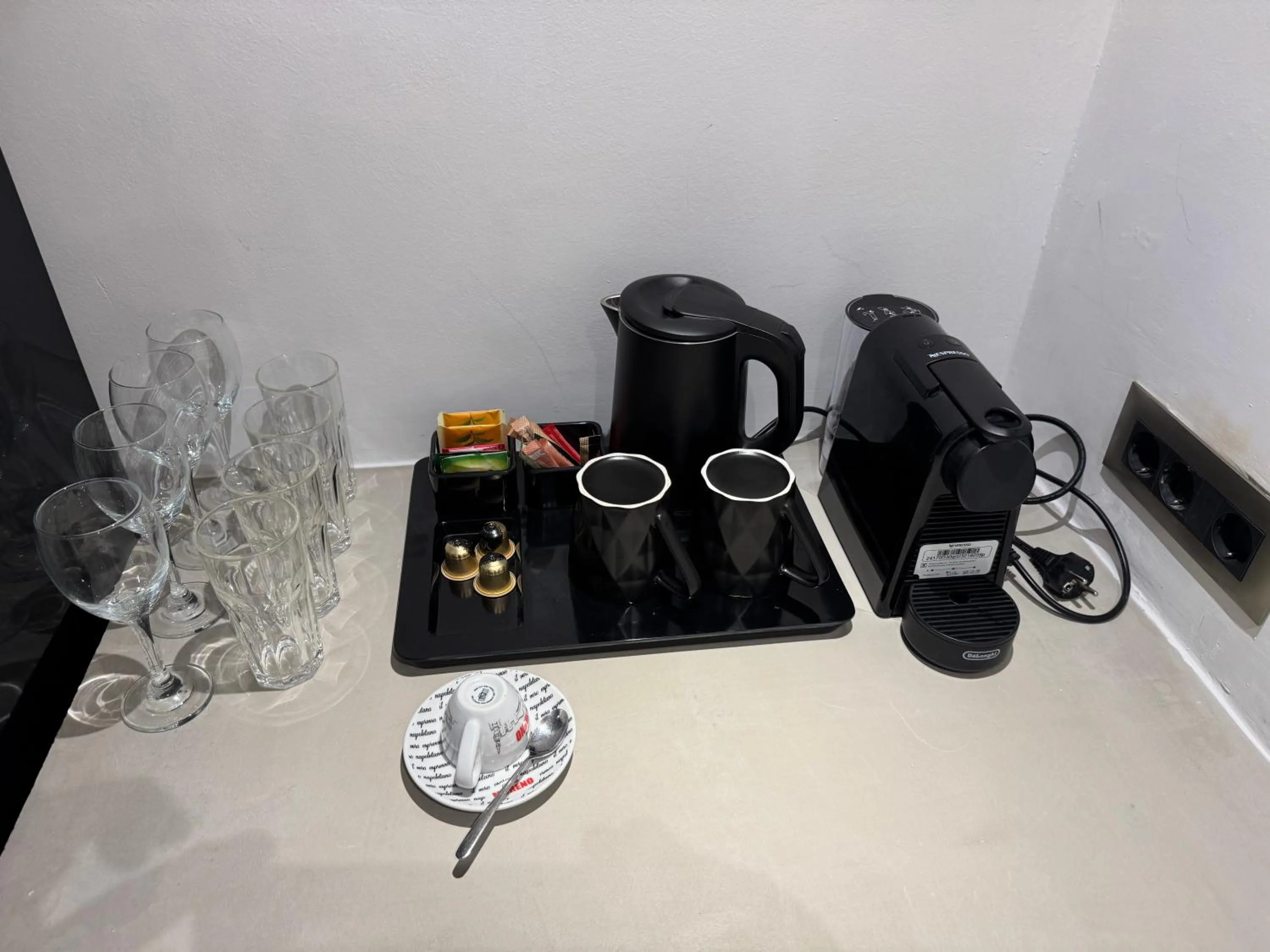 Coffee/tea facilities in CHC Sound of the Sea