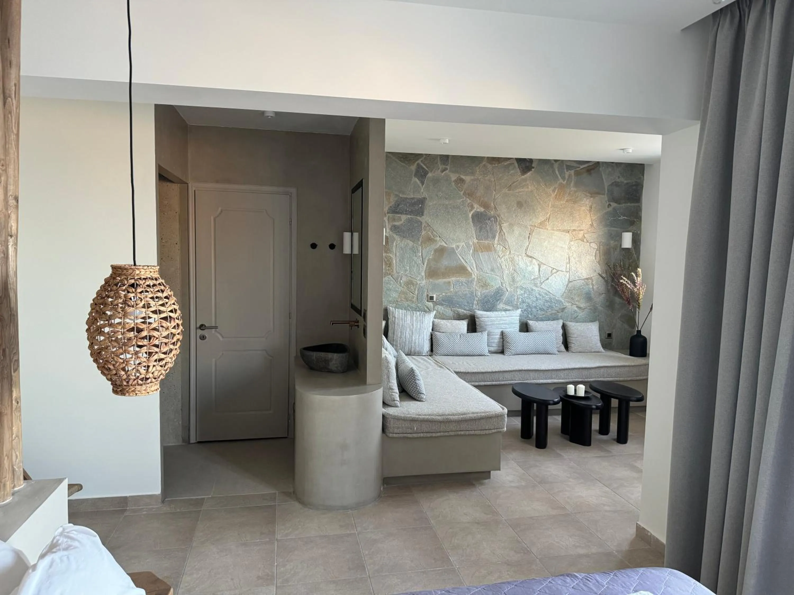 Seating area, Bed in CHC Sound of the Sea