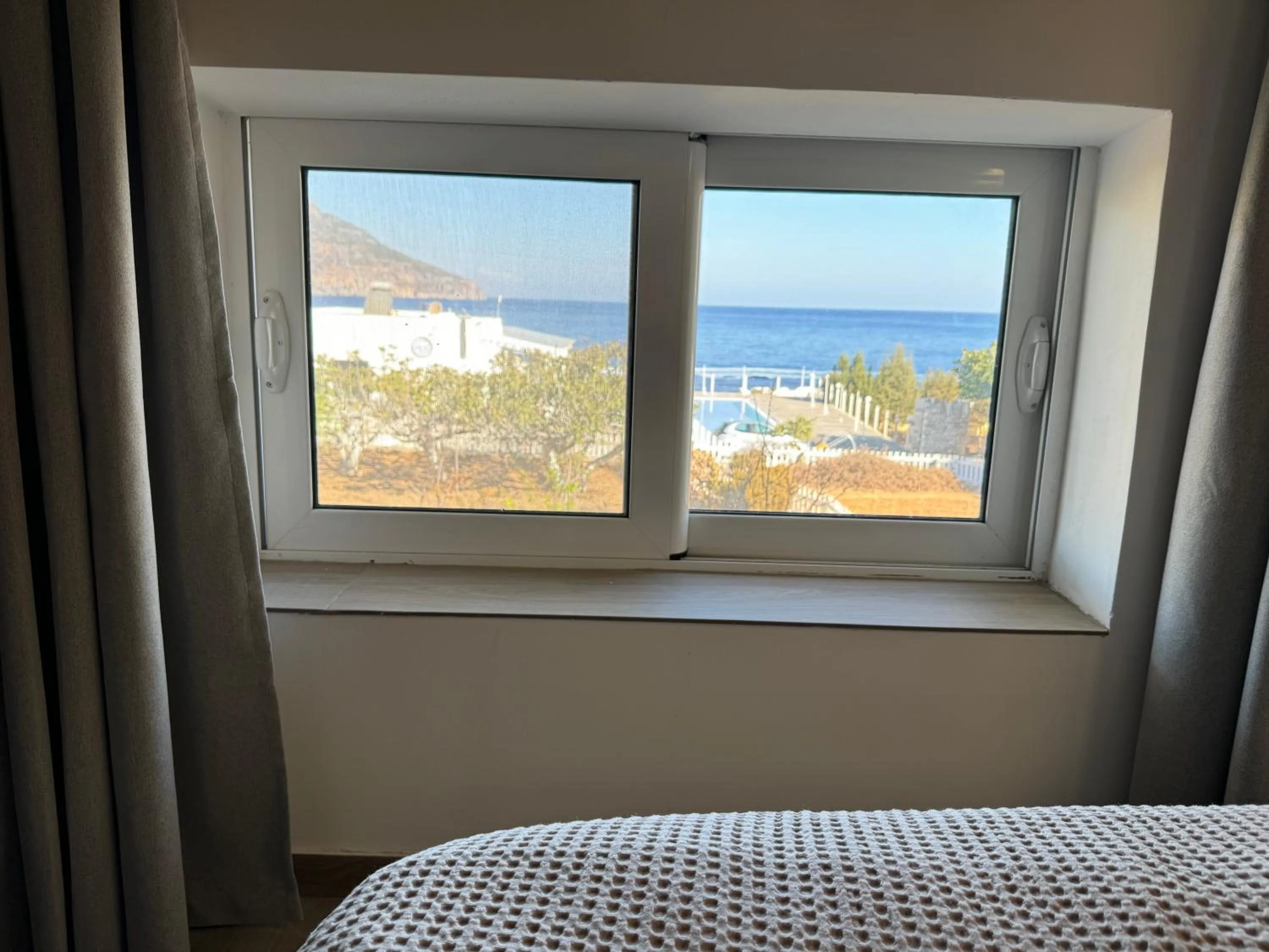 Sea view, Bed in CHC Sound of the Sea