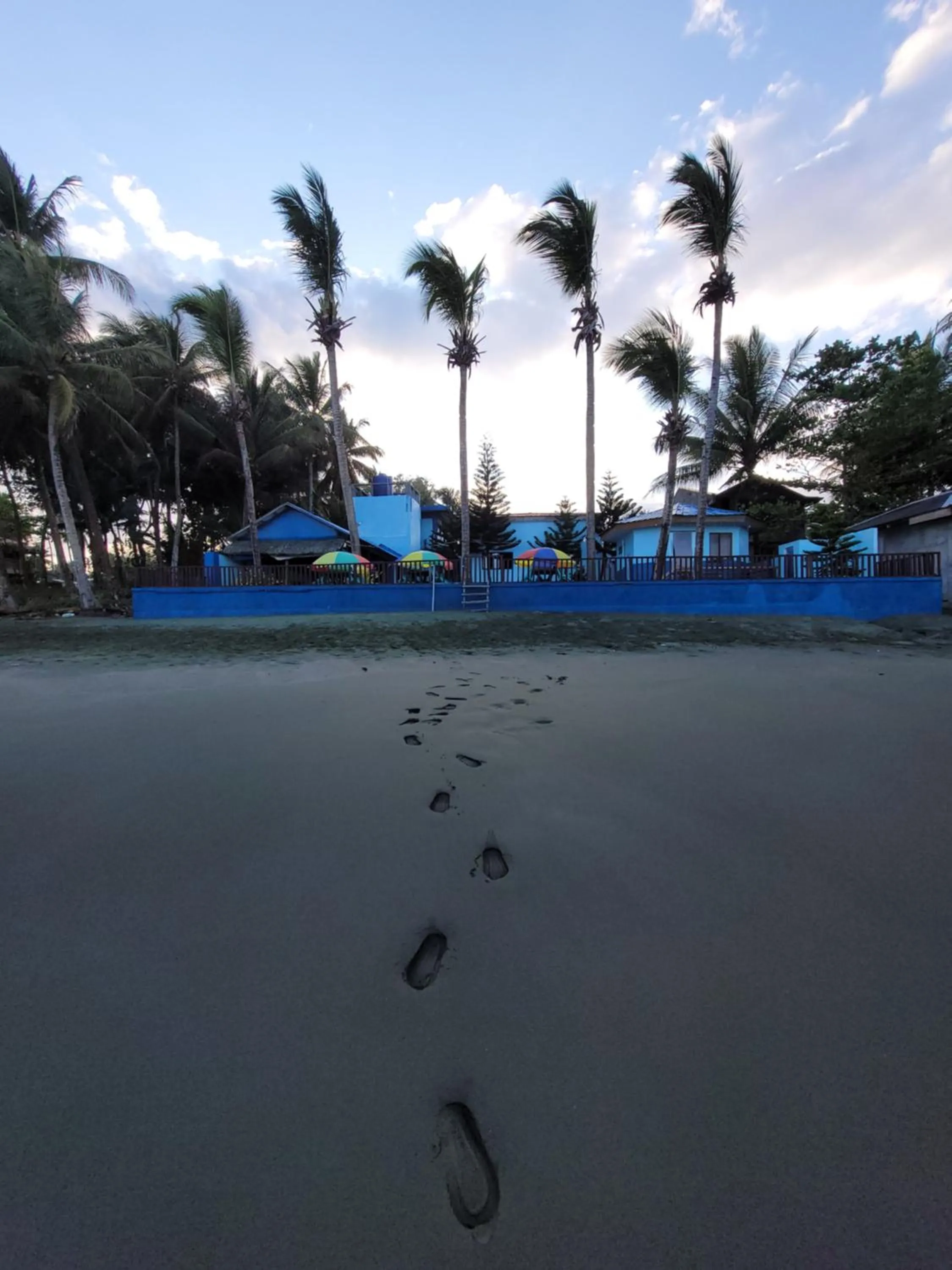 Beach in J & V Oceanview Beach Resort