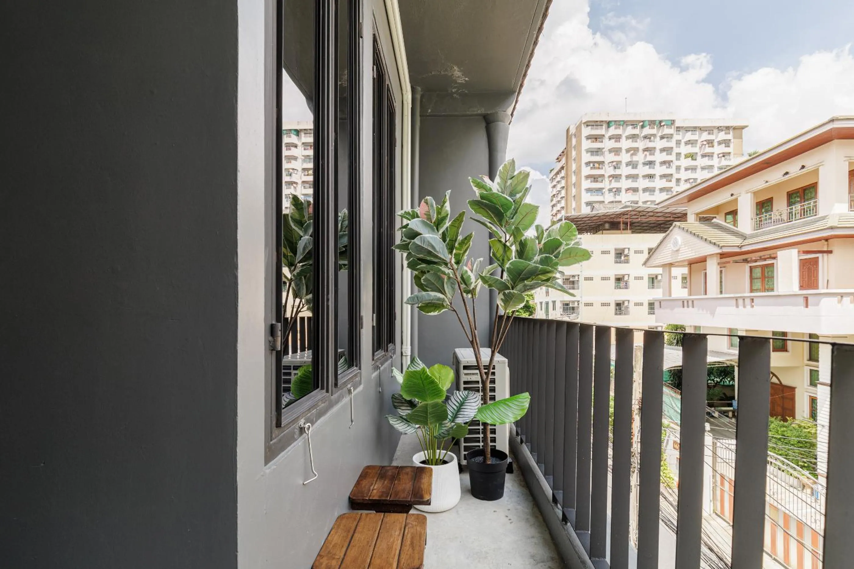 Balcony/Terrace in Wabisabi Bangkok 3 MIN To Train Station