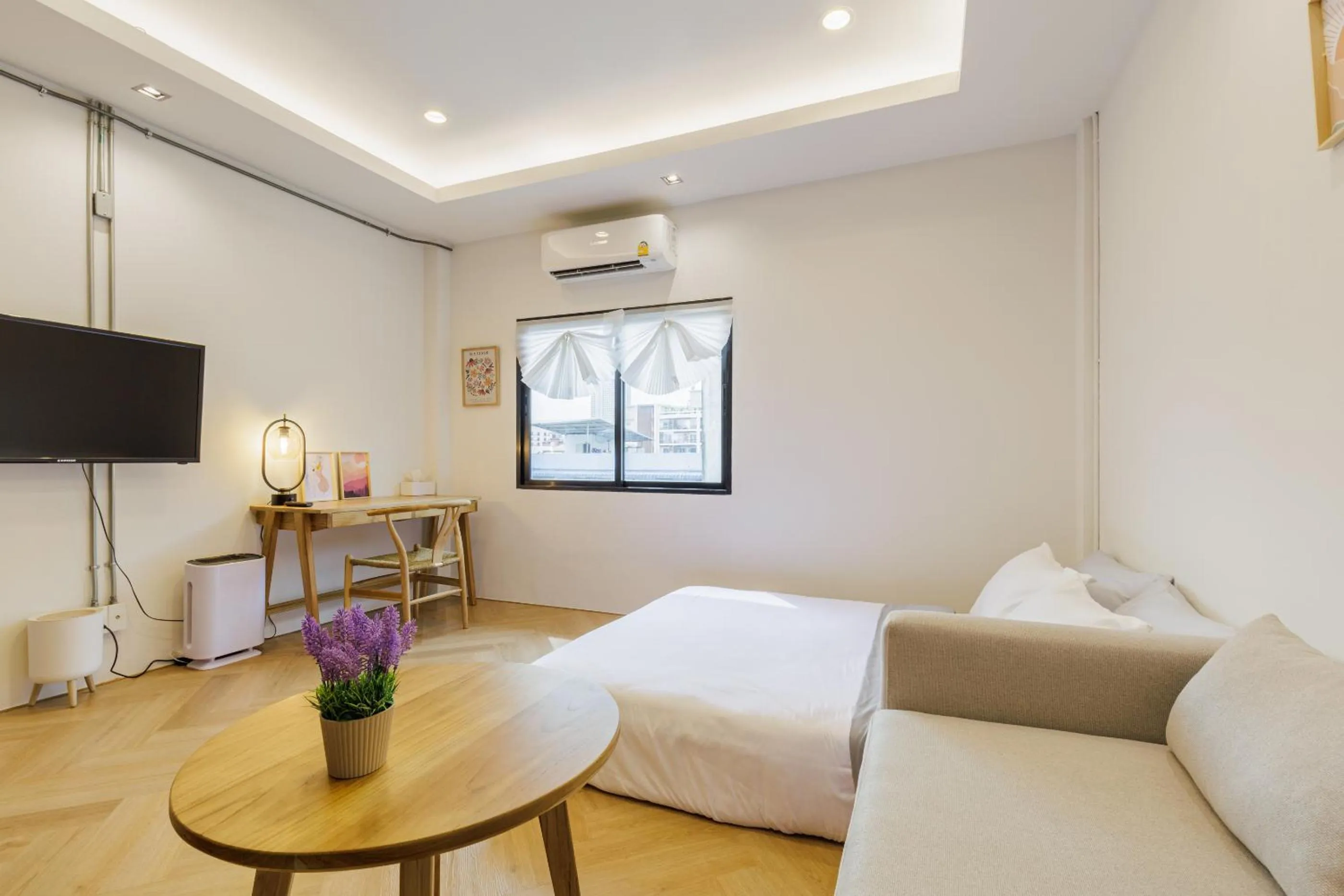 View (from property/room), Bed in Wabisabi Bangkok 3 MIN To Train Station