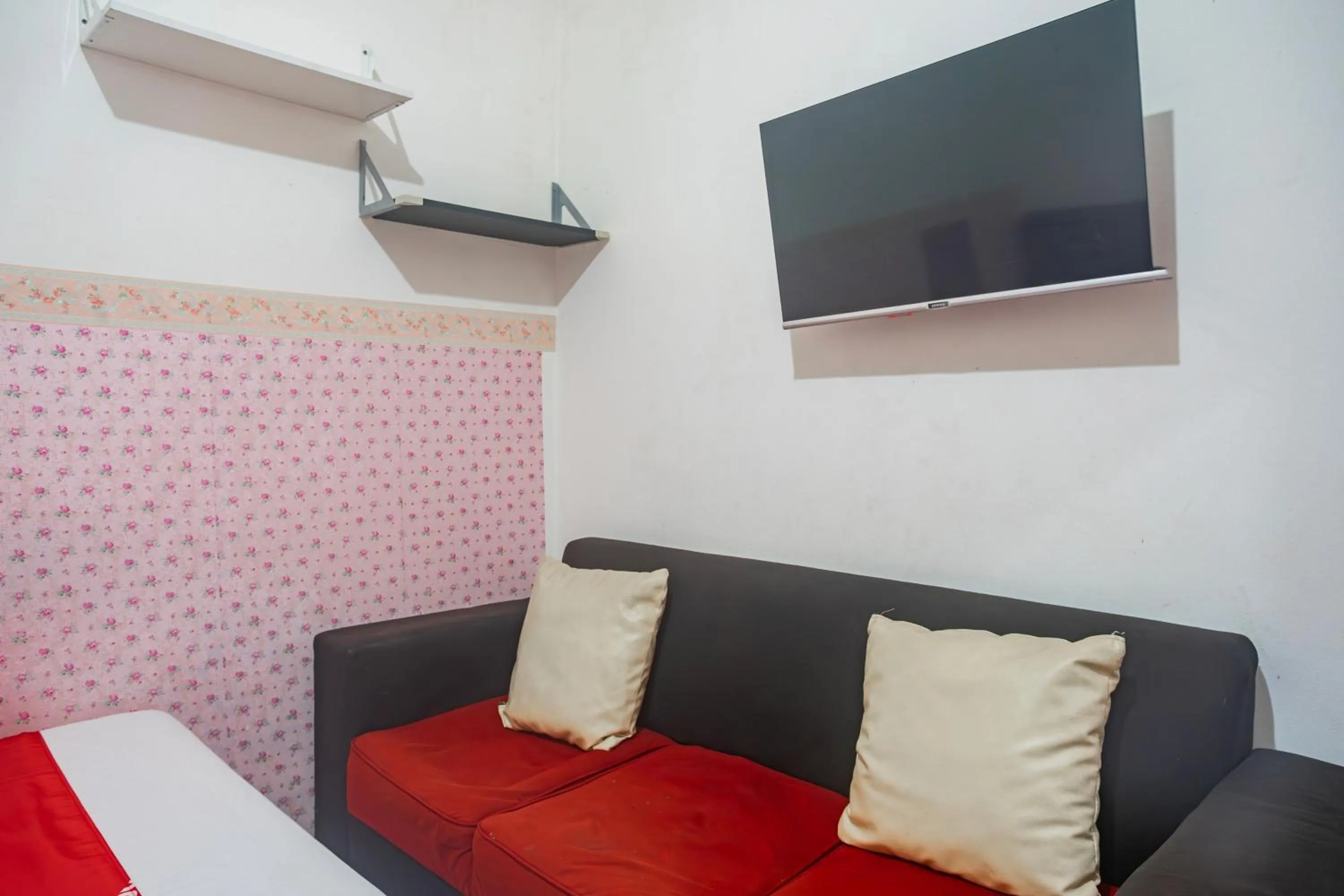 Bedroom in Hotel O Sayy Rooms