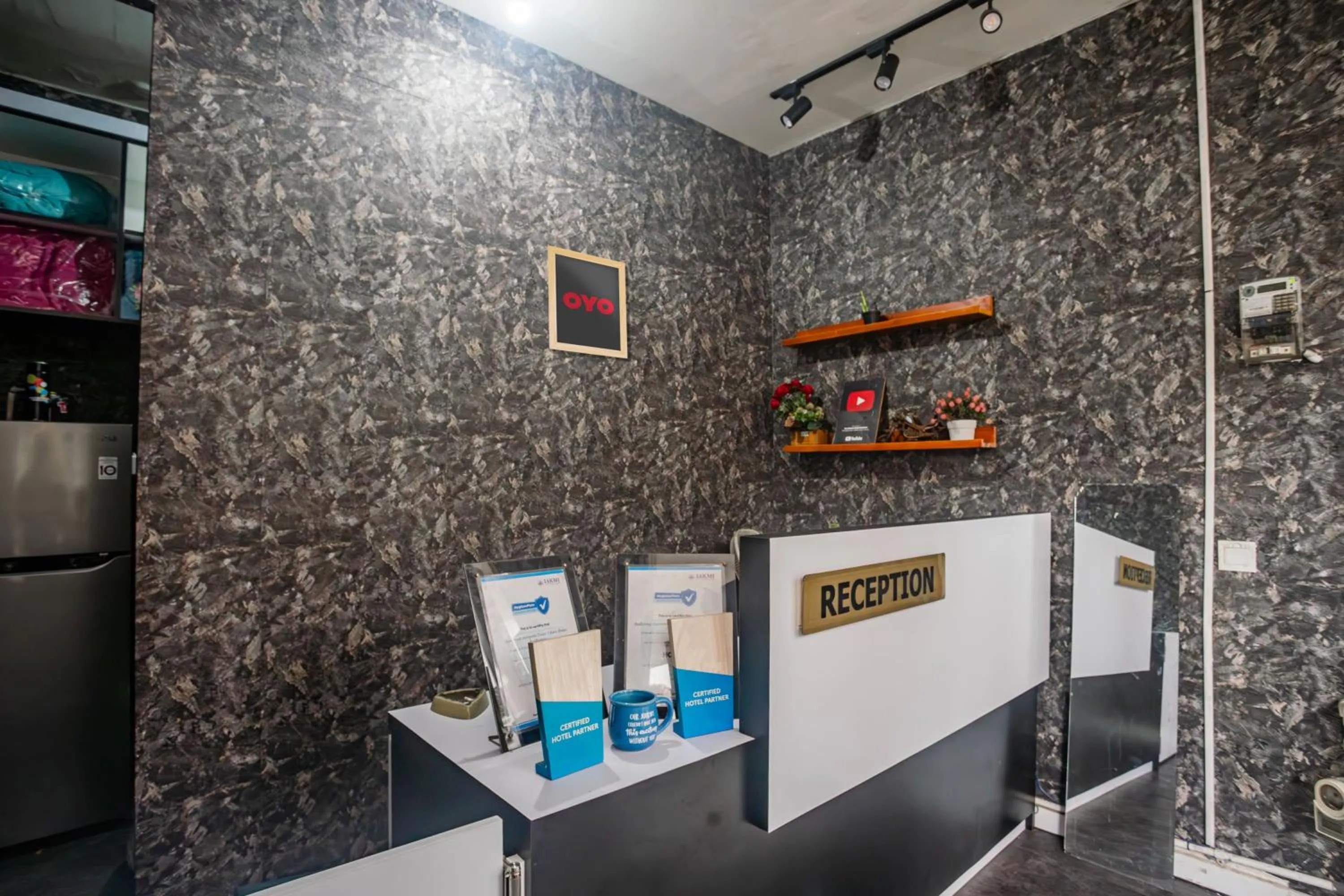 Lobby or reception in Hotel O Sayy Rooms