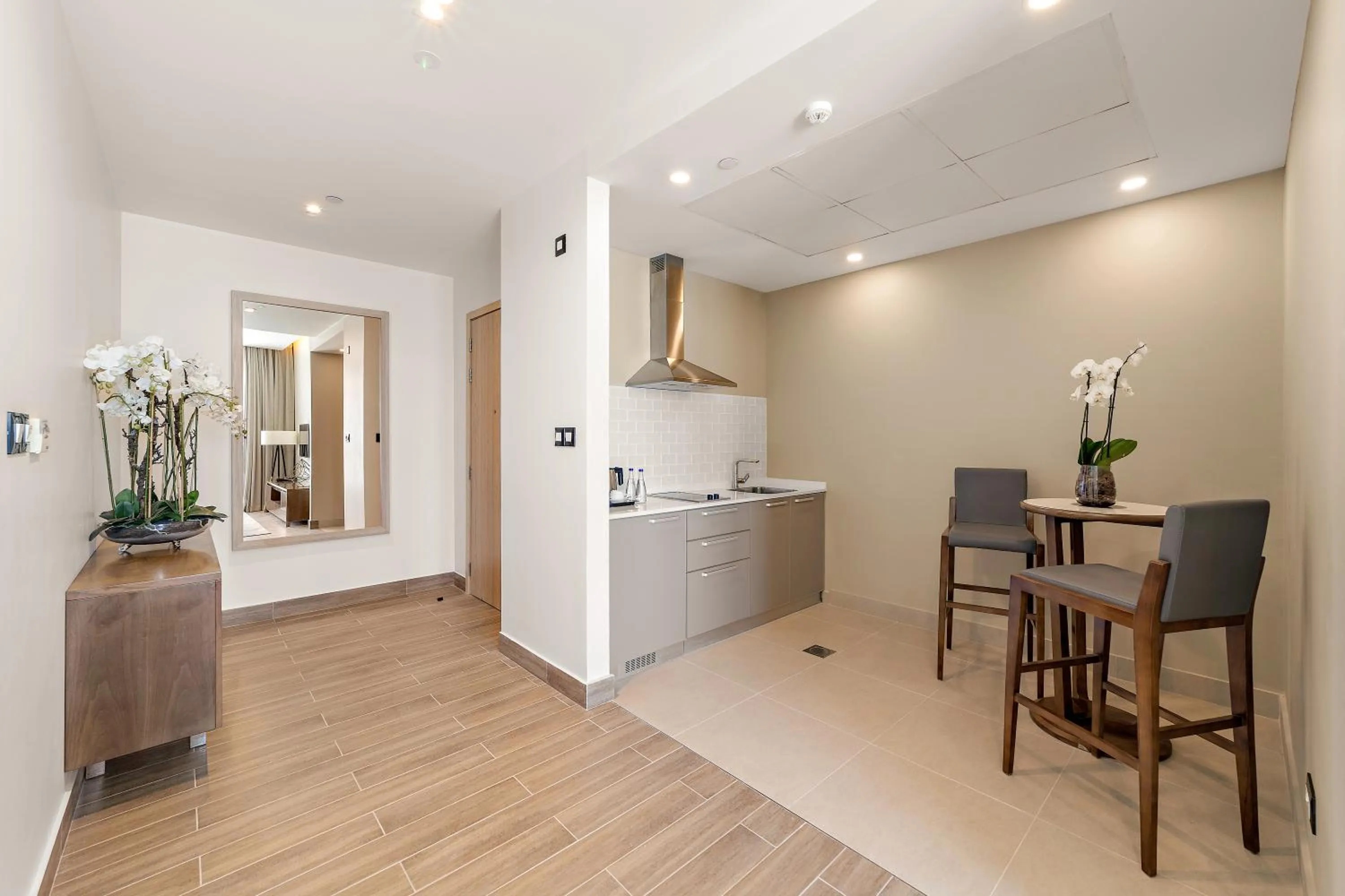 Kitchen or kitchenette in Barcelo Hotel & Residences, Bahrain