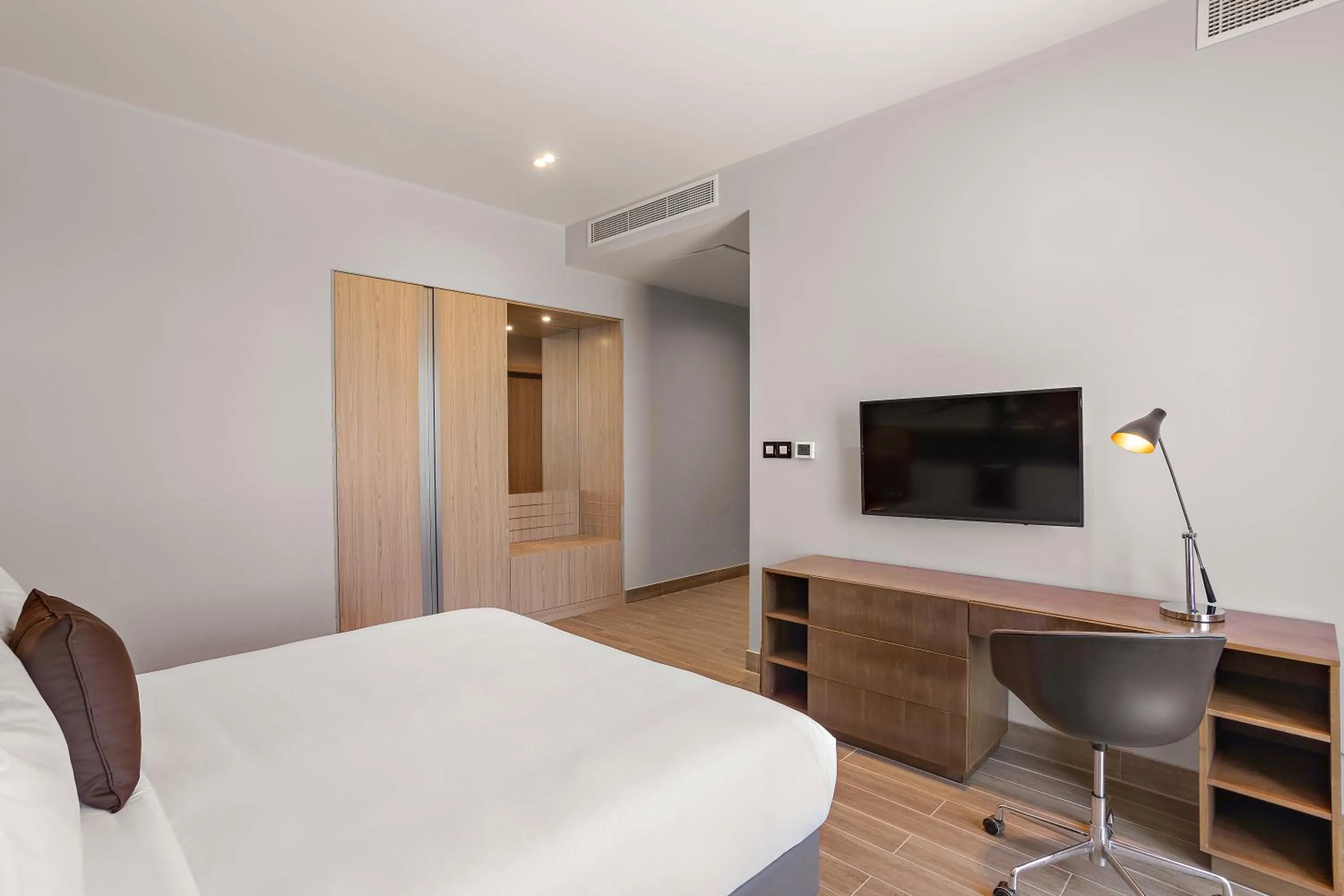 Photo of the whole room, Bed in Barcelo Hotel & Residences, Bahrain