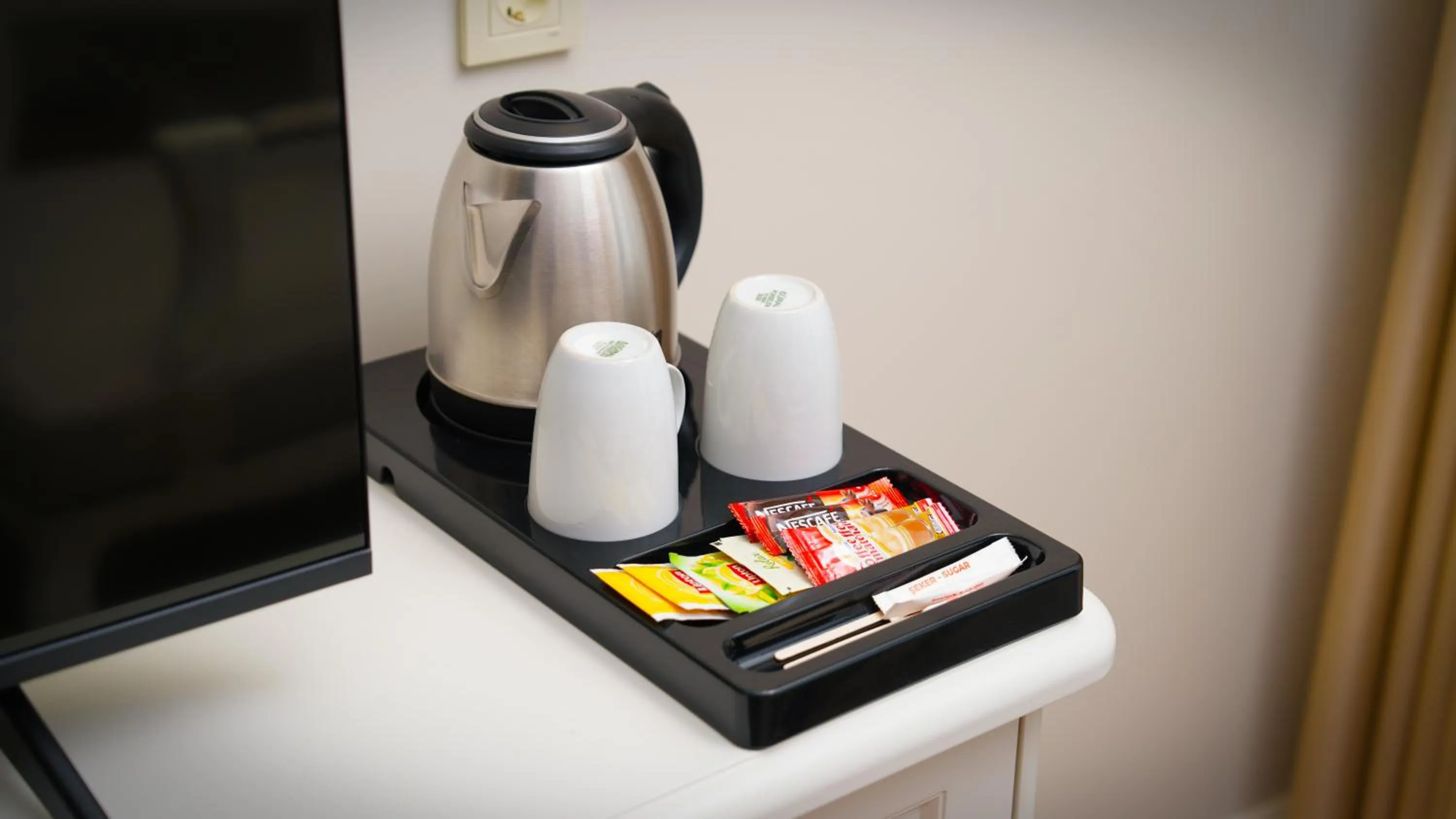 Coffee/tea facilities in Gaia Suites Istanbul