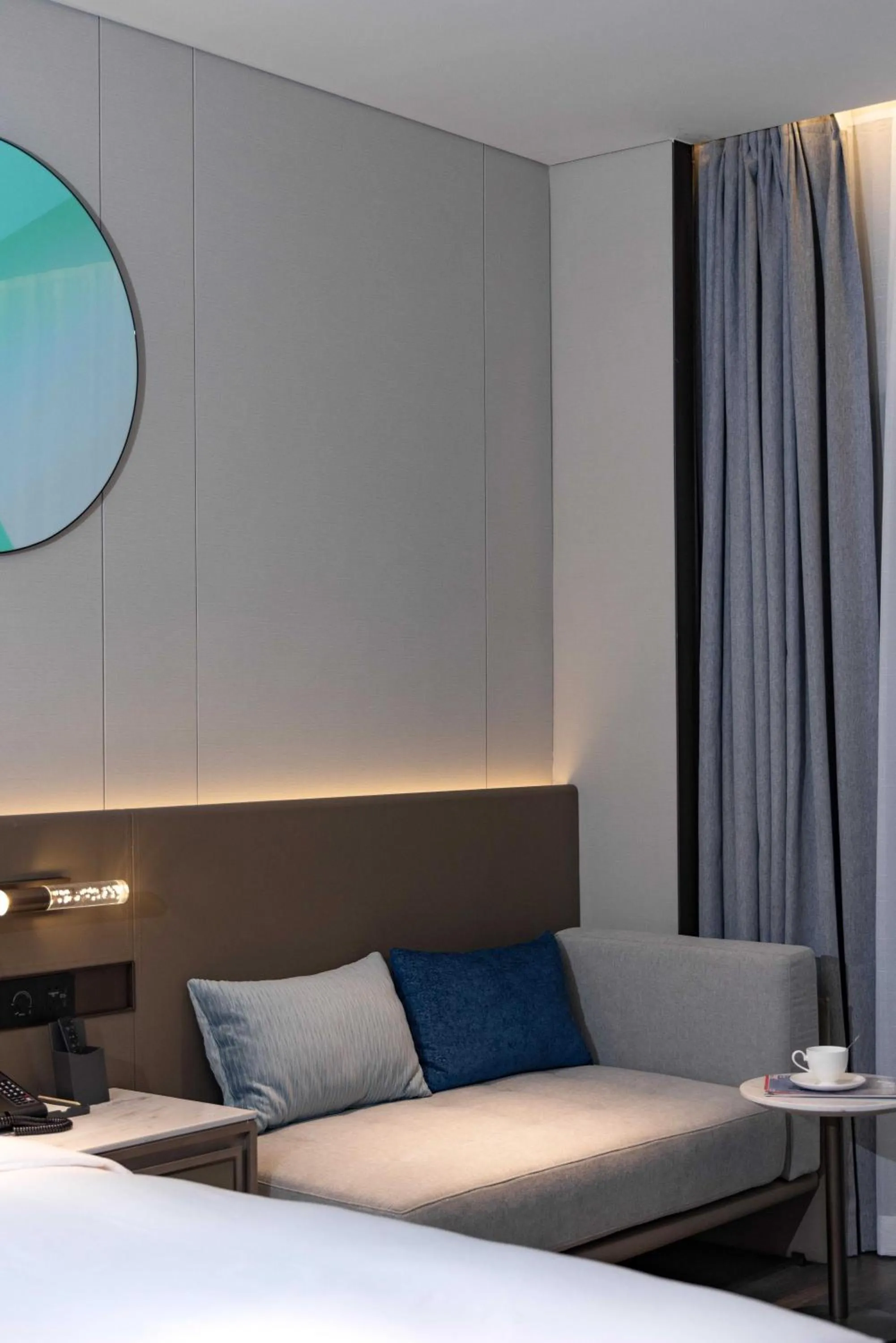 Bed in Grand Madison Longhua Yujing Shenzhen