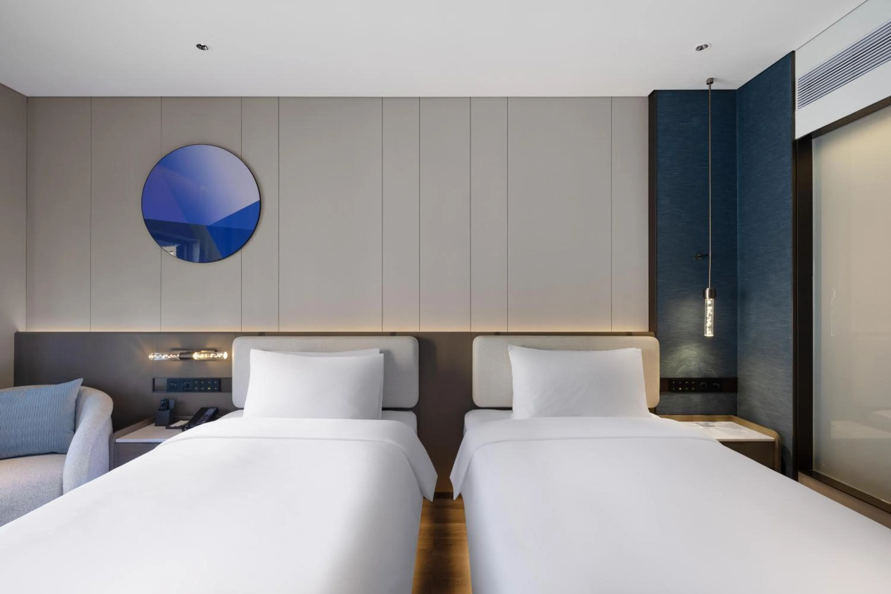 Bed in Grand Madison Longhua Yujing Shenzhen