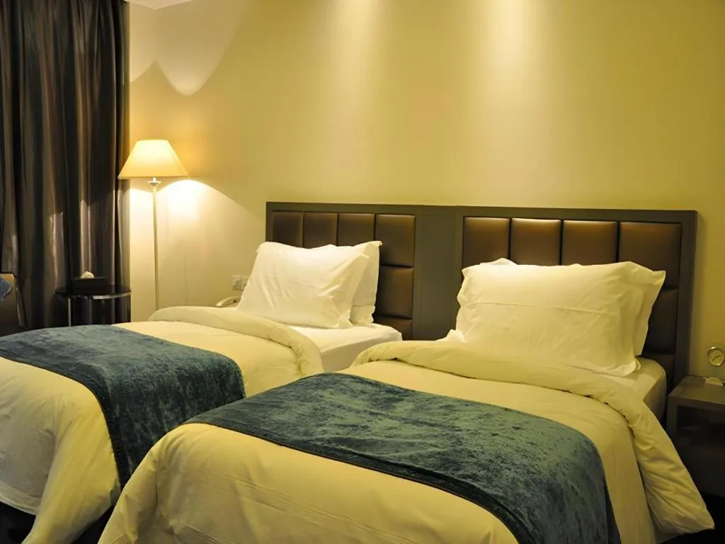 Bed in Jinjiang Metropolo Hotel Classiq YMCA People Square