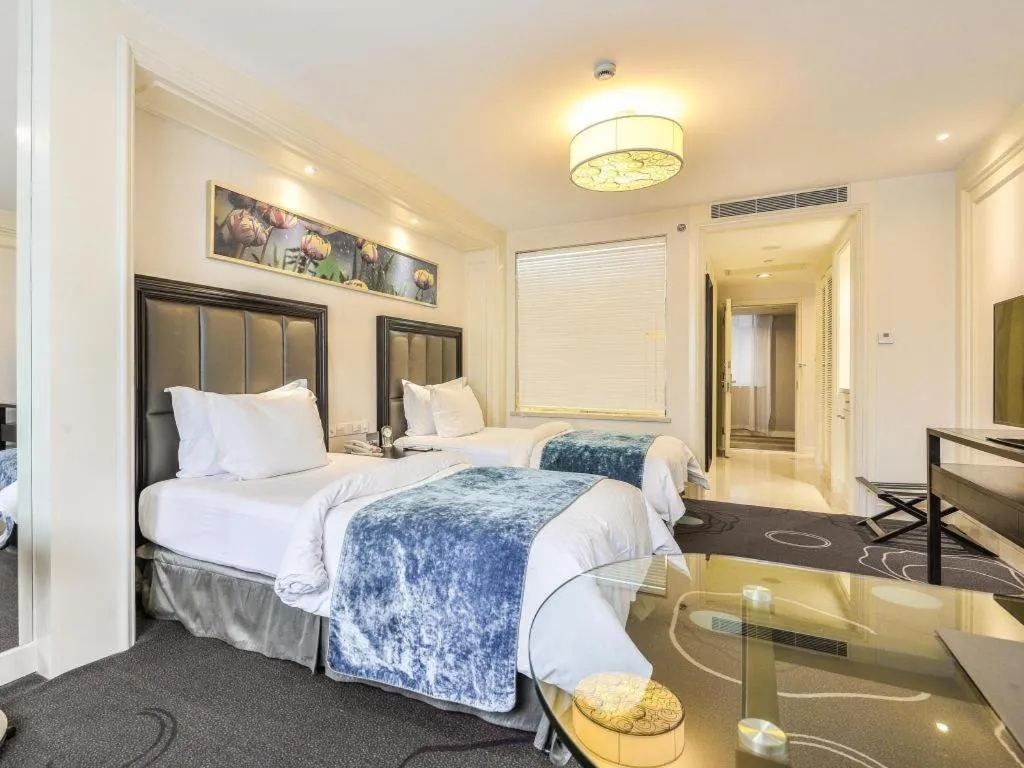 Bed in Jinjiang Metropolo Hotel Classiq YMCA People Square