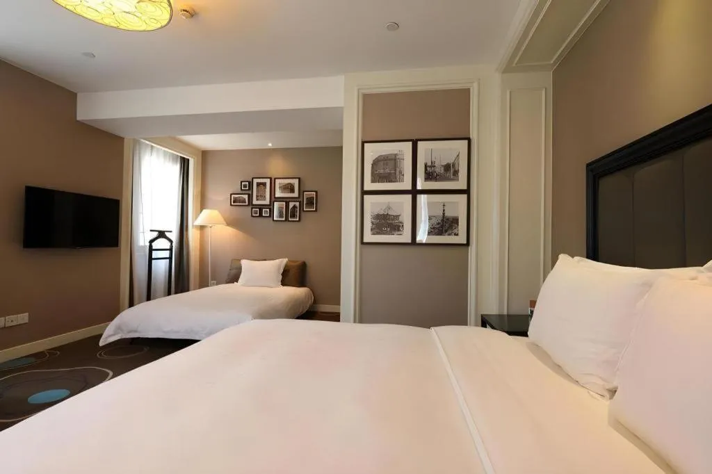 Bed in Jinjiang Metropolo Hotel Classiq YMCA People Square